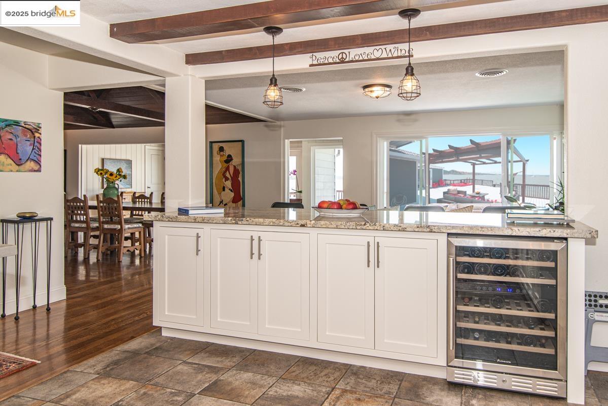 8 Sandy Beach Road