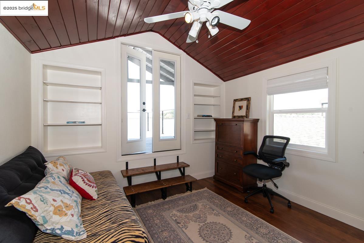 8 Sandy Beach Road