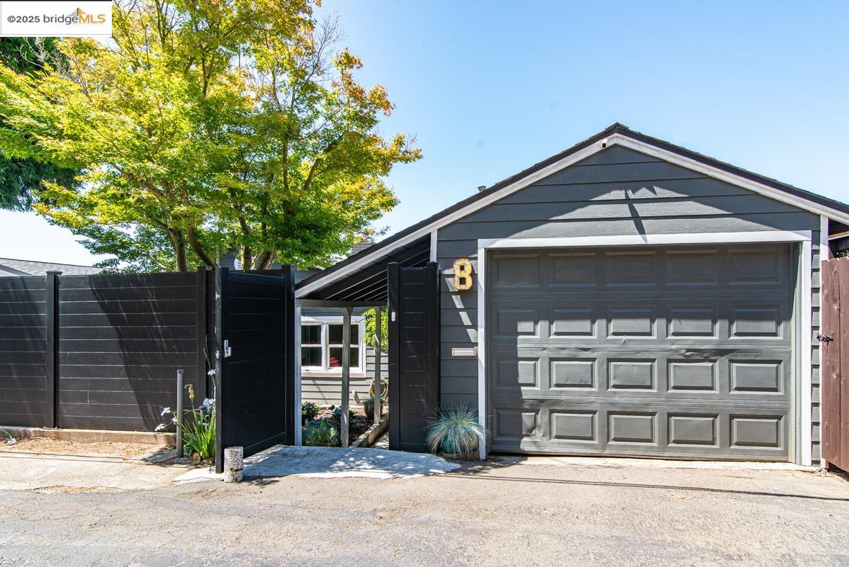 8 Sandy Beach Road