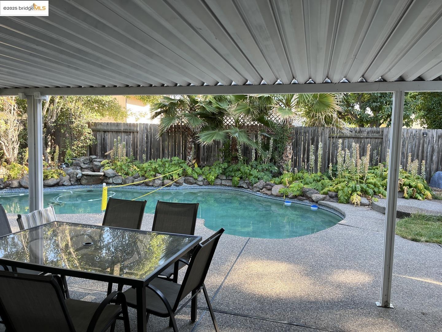 Detail Gallery Image 27 of 32 For 868 Florin Rd, Sacramento,  CA 95831 - 4 Beds | 3 Baths