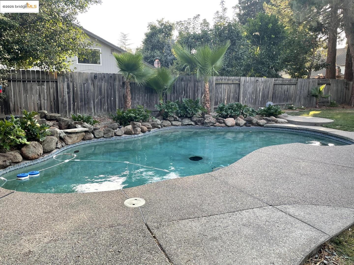 Detail Gallery Image 32 of 32 For 868 Florin Rd, Sacramento,  CA 95831 - 4 Beds | 3 Baths
