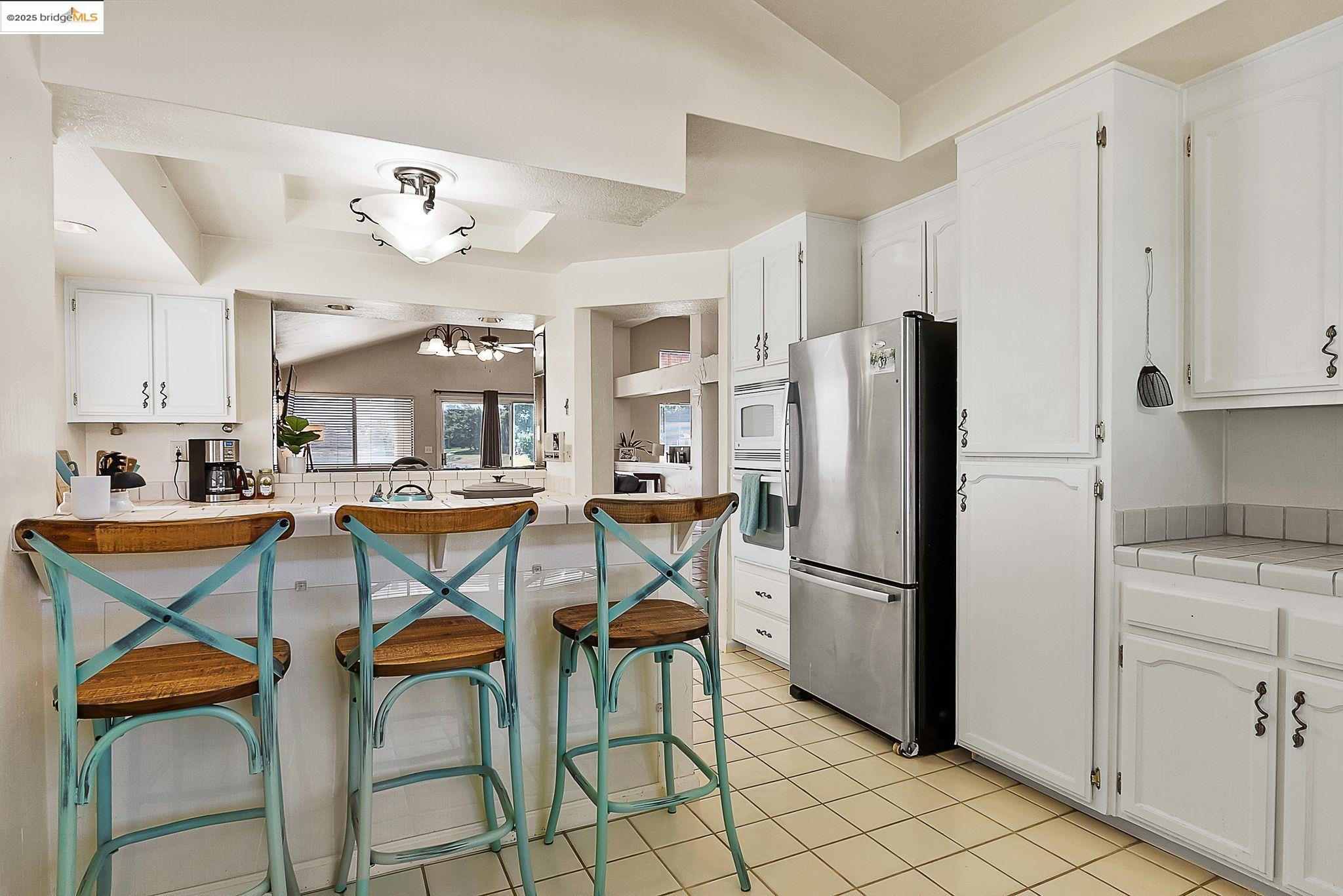 Detail Gallery Image 14 of 34 For 2244 Colonial Ct, Discovery Bay,  CA 94505 - 3 Beds | 2 Baths