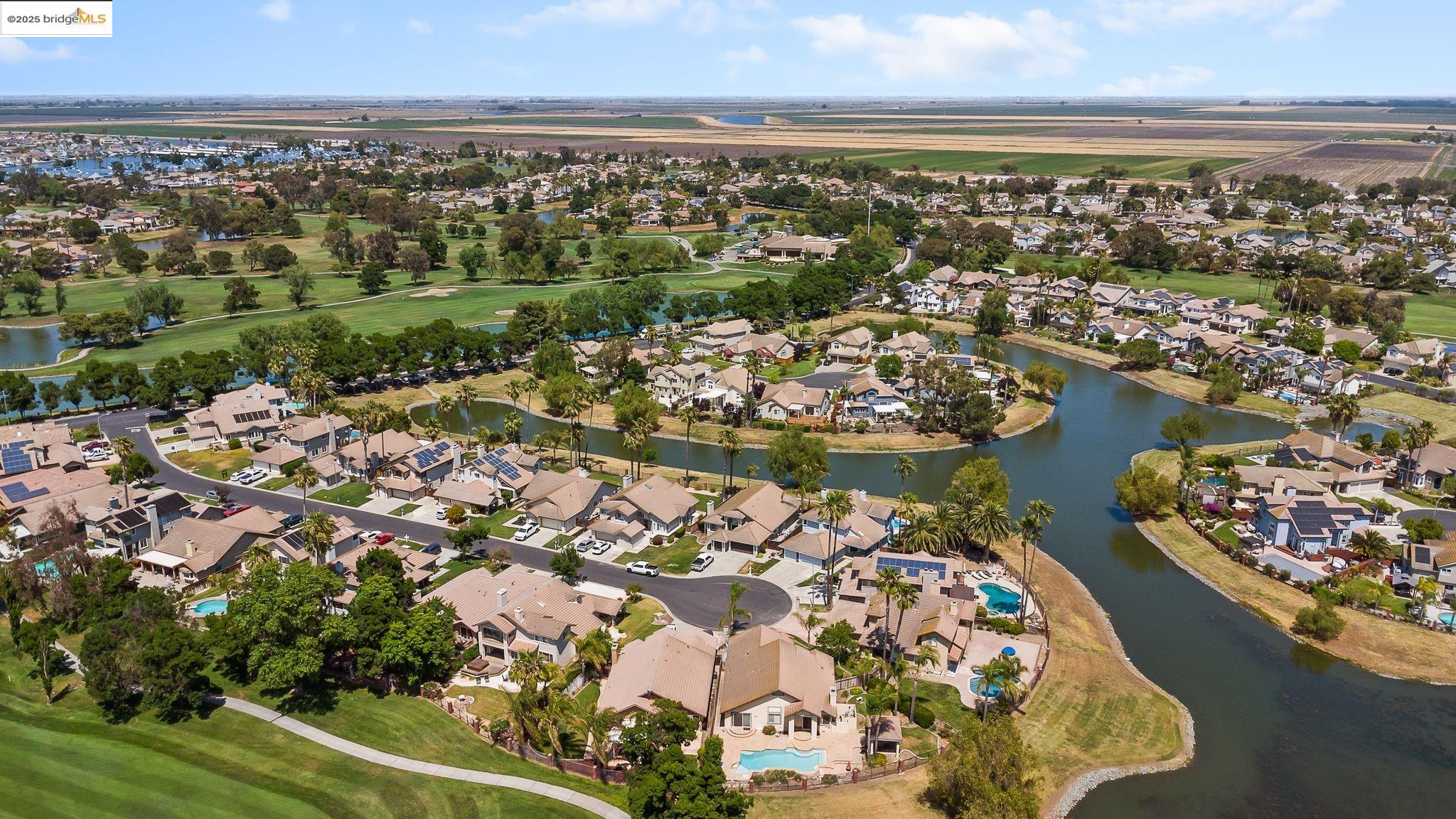 Detail Gallery Image 20 of 34 For 2244 Colonial Ct, Discovery Bay,  CA 94505 - 3 Beds | 2 Baths