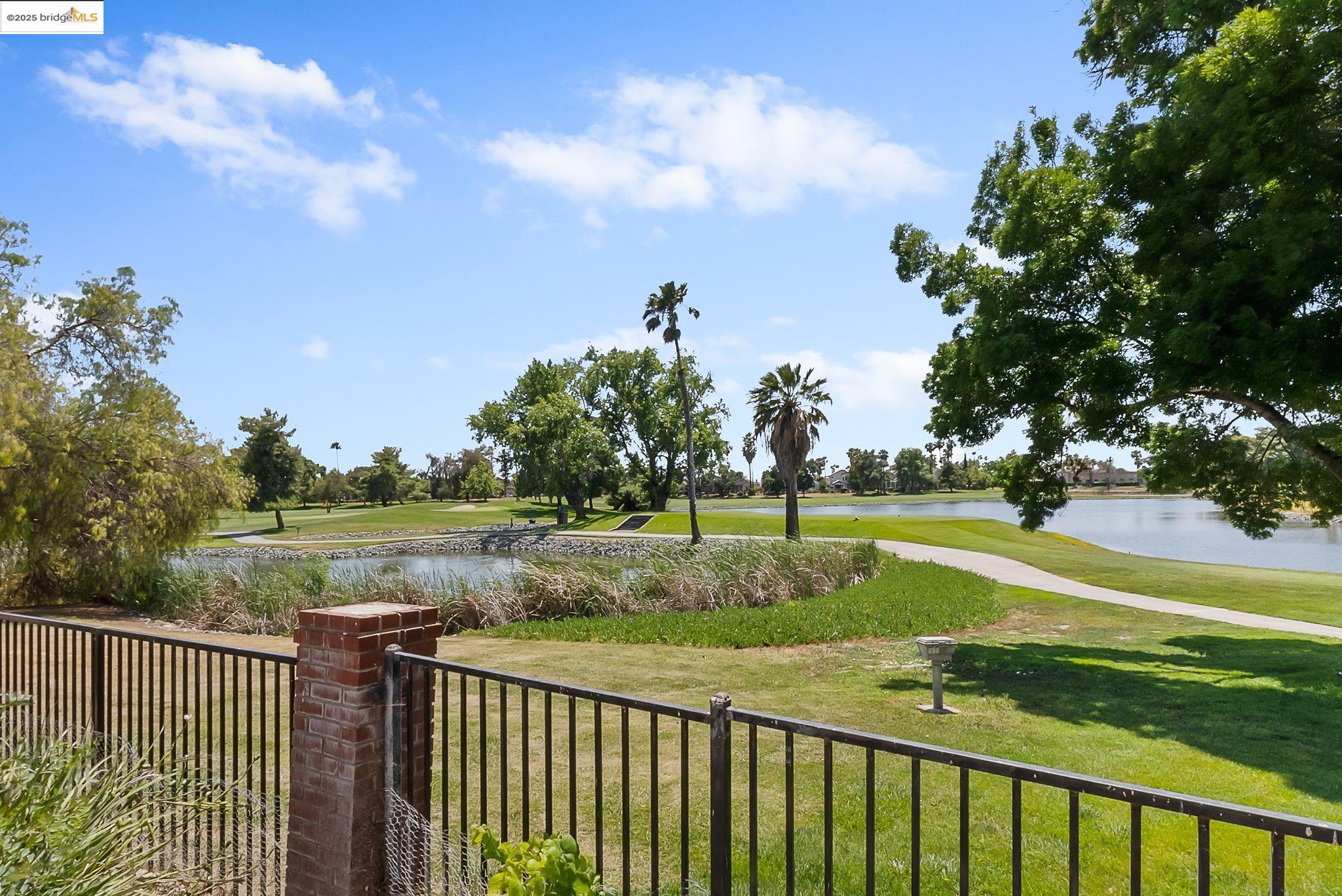 Detail Gallery Image 27 of 34 For 2244 Colonial Ct, Discovery Bay,  CA 94505 - 3 Beds | 2 Baths