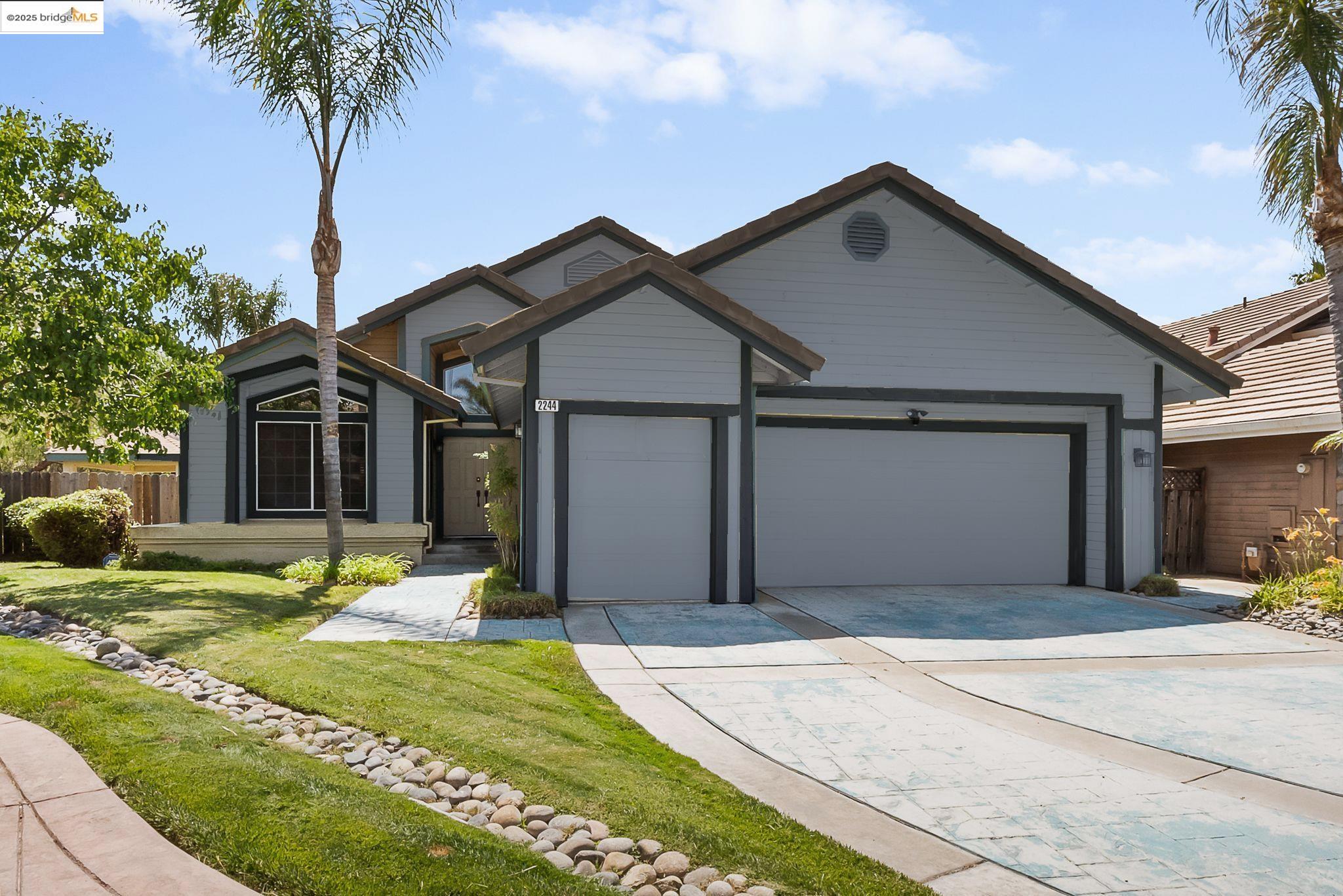 Detail Gallery Image 5 of 34 For 2244 Colonial Ct, Discovery Bay,  CA 94505 - 3 Beds | 2 Baths