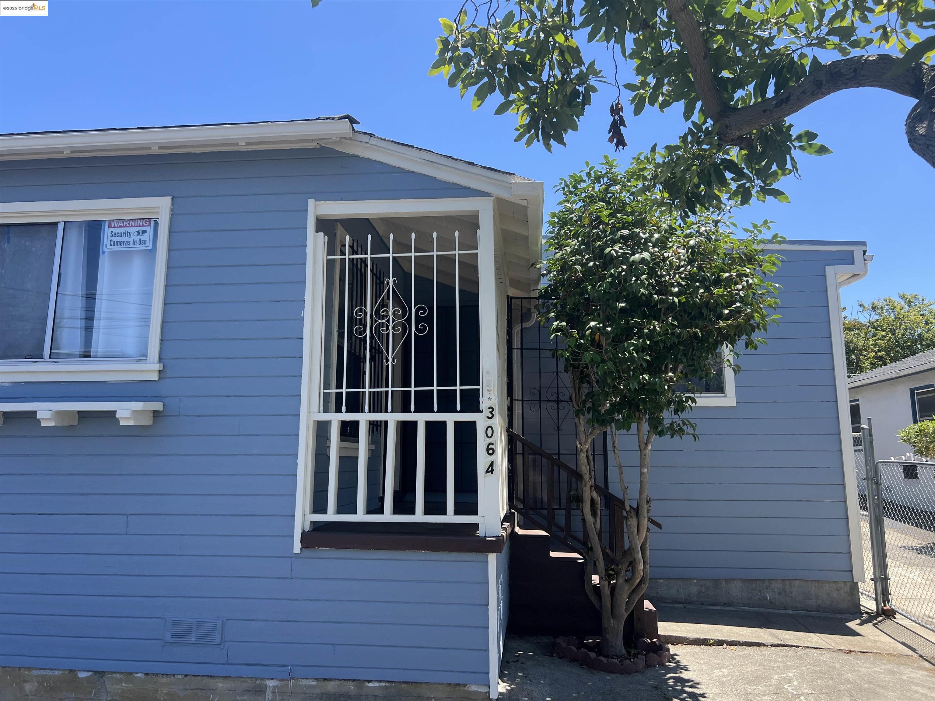Detail Gallery Image 2 of 27 For 3064 Curran Ave, Oakland,  CA 94602 - – Beds | – Baths