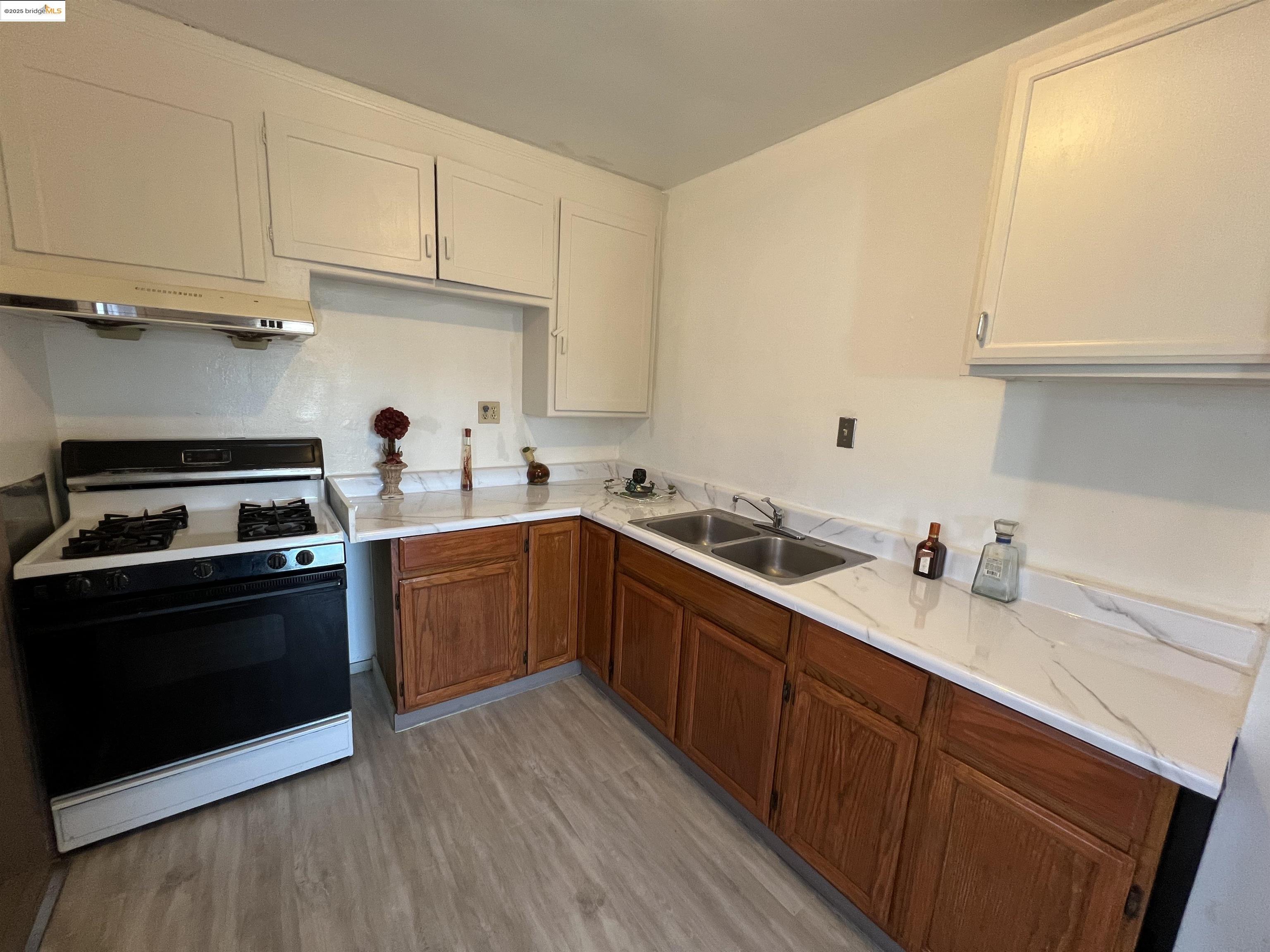 Detail Gallery Image 15 of 27 For 3064 Curran Ave, Oakland,  CA 94602 - – Beds | – Baths