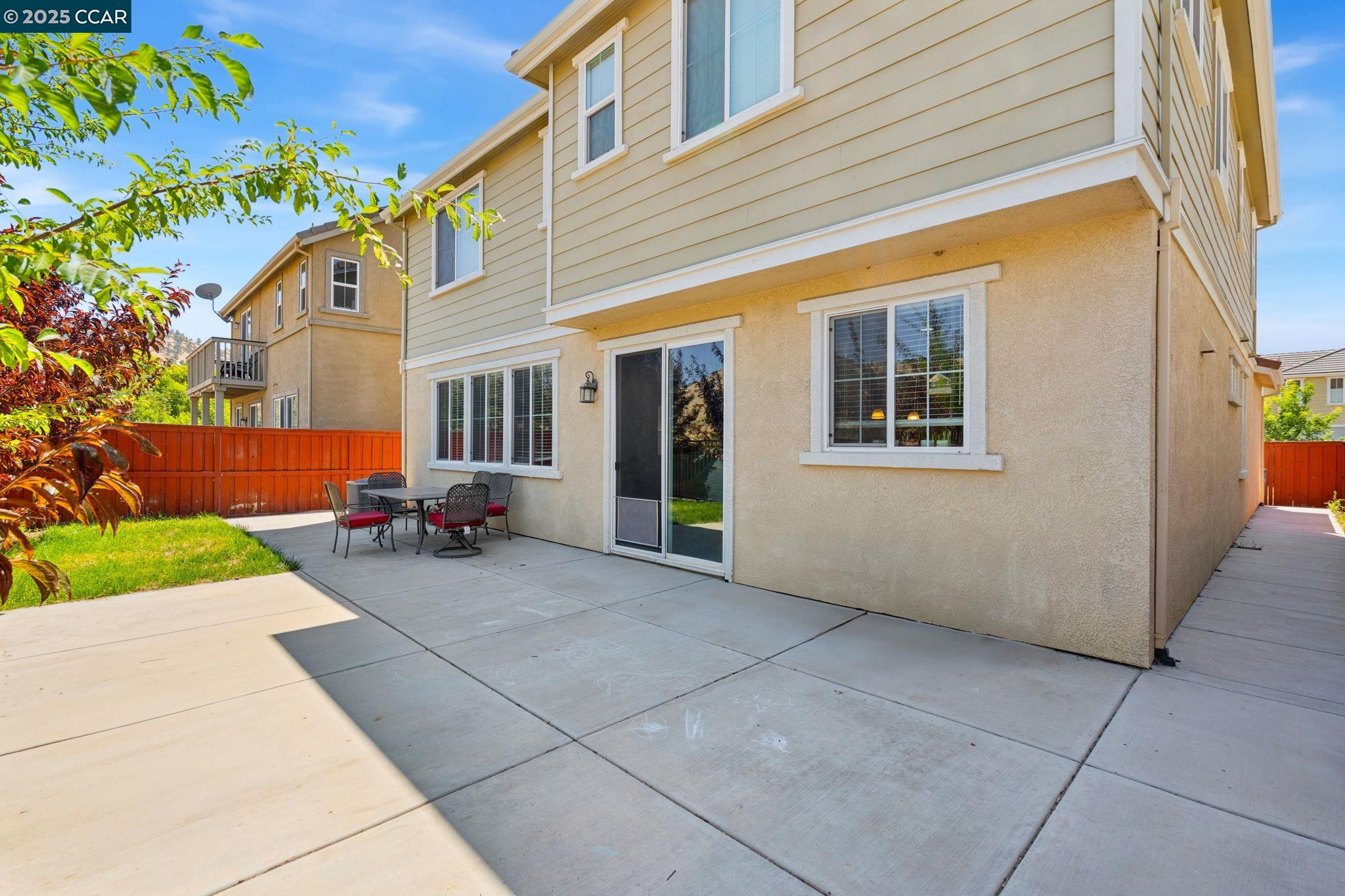 Detail Gallery Image 17 of 27 For 9417 Vintner Cir, Patterson,  CA 95363 - 5 Beds | 3 Baths