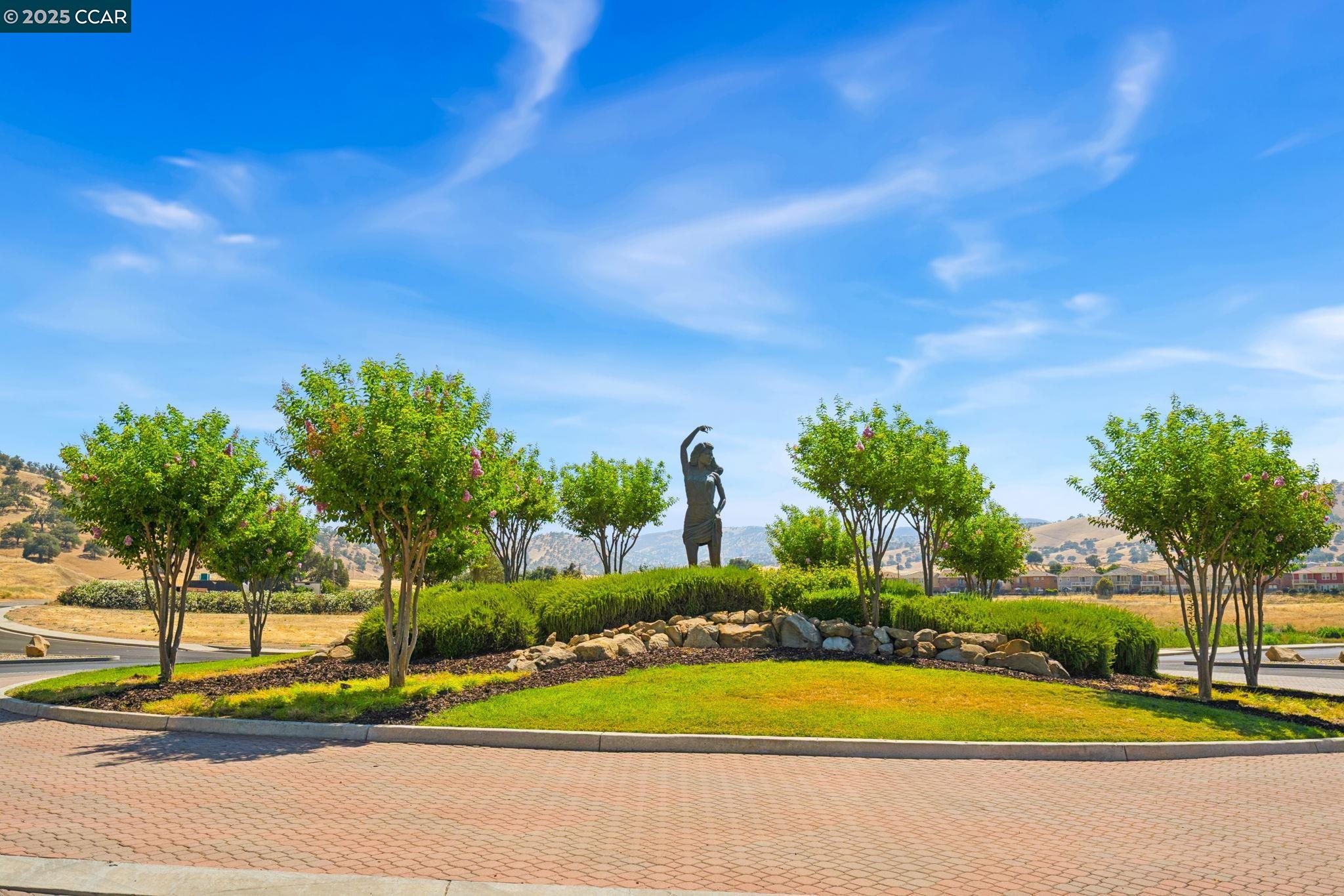 Detail Gallery Image 20 of 27 For 9417 Vintner Cir, Patterson,  CA 95363 - 5 Beds | 3 Baths