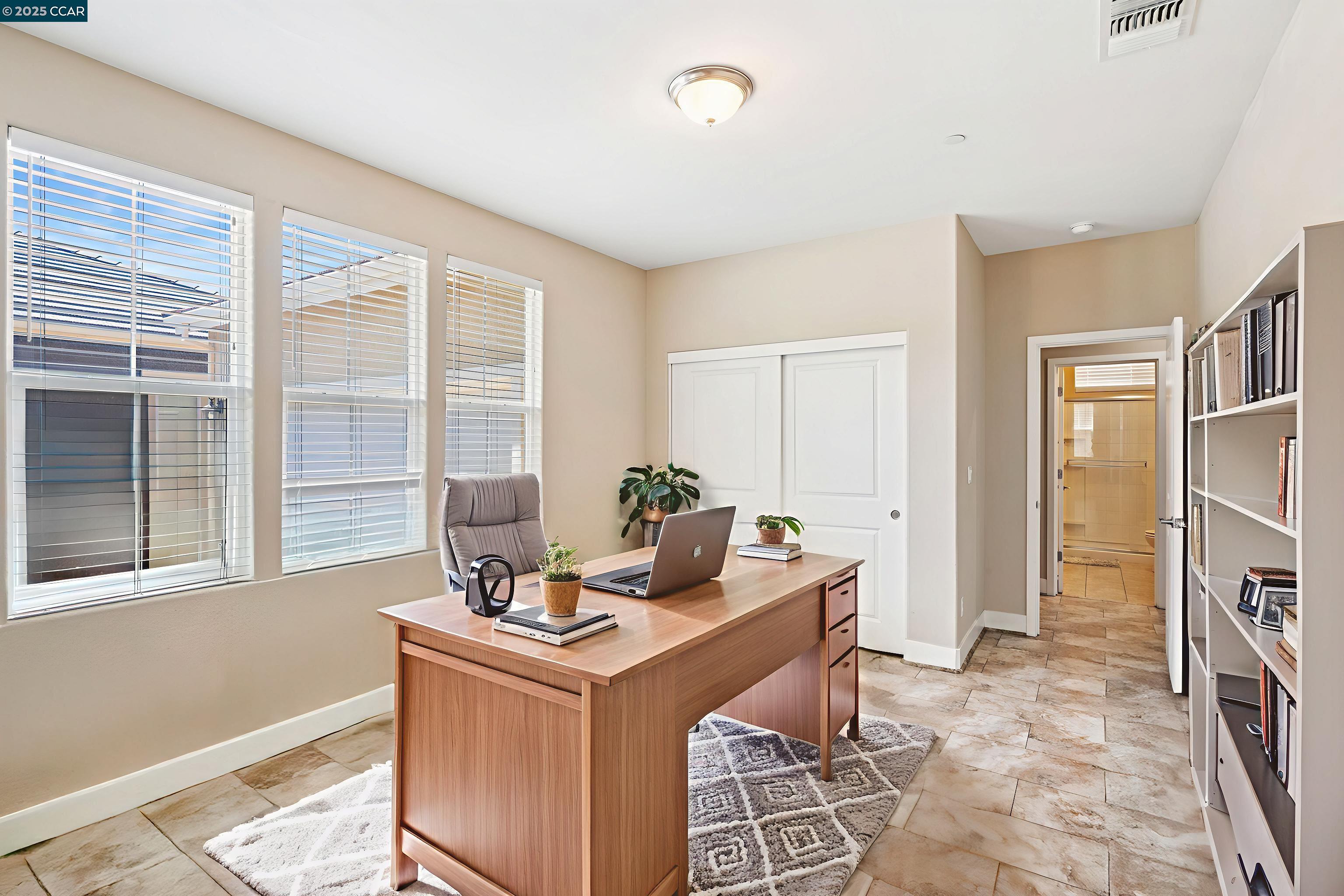Detail Gallery Image 6 of 27 For 9417 Vintner Cir, Patterson,  CA 95363 - 5 Beds | 3 Baths