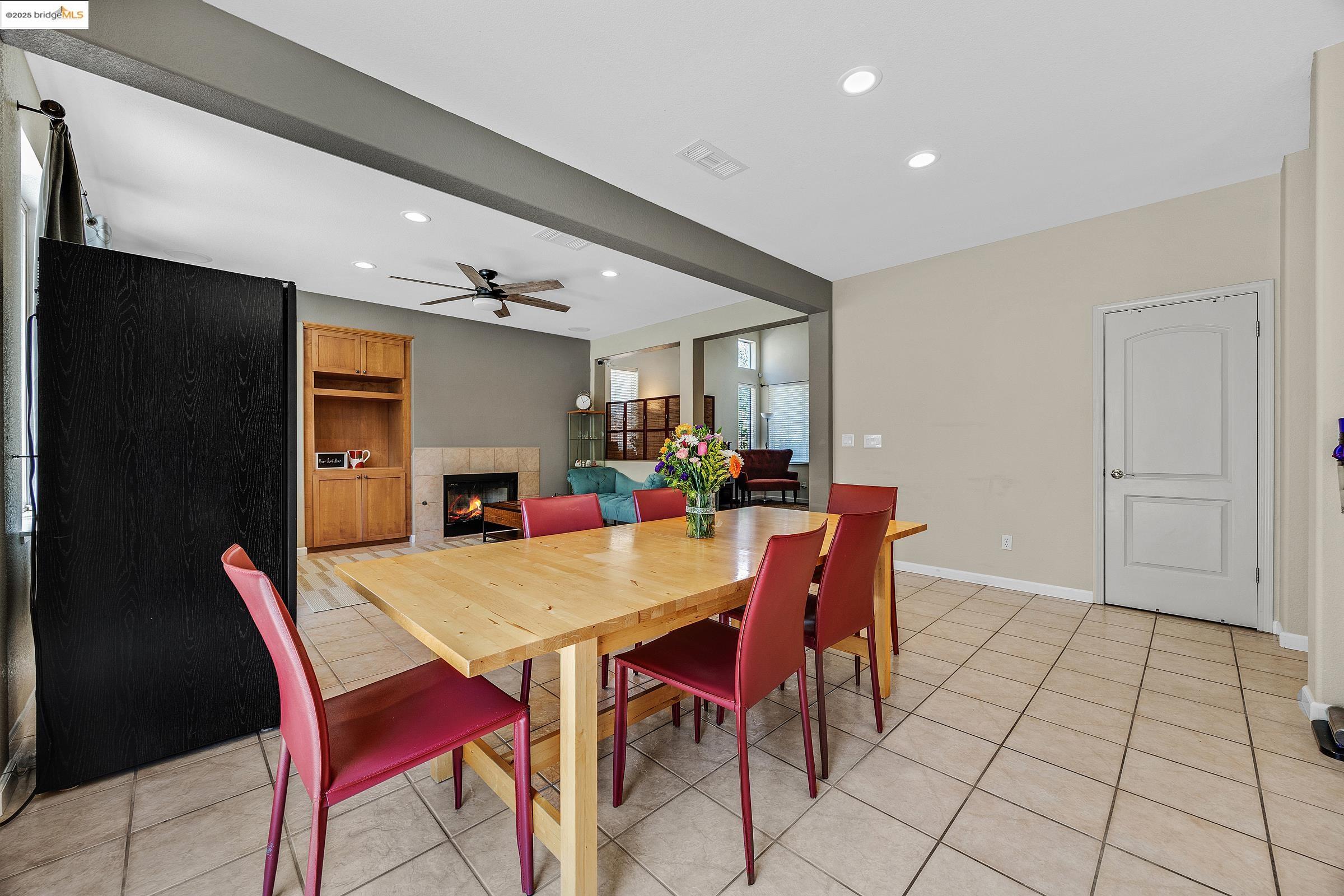 Detail Gallery Image 17 of 56 For 5736 Idlewood Street, Dublin,  CA 94568 - 3 Beds | 2/1 Baths