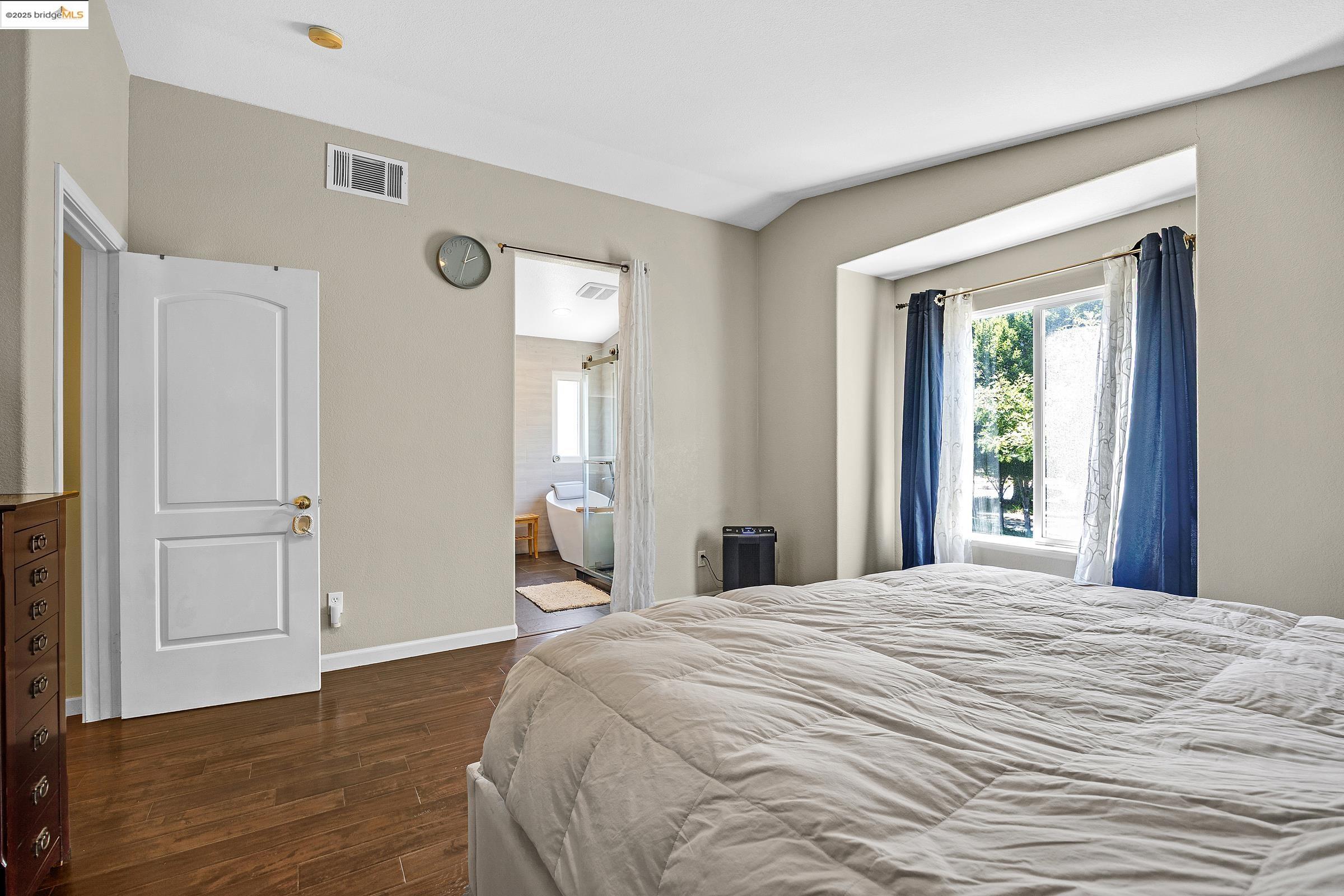 Detail Gallery Image 26 of 56 For 5736 Idlewood Street, Dublin,  CA 94568 - 3 Beds | 2/1 Baths