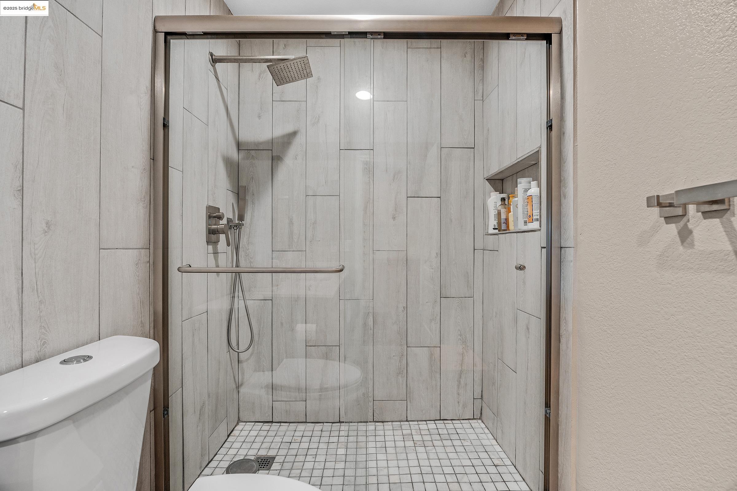Detail Gallery Image 35 of 56 For 5736 Idlewood Street, Dublin,  CA 94568 - 3 Beds | 2/1 Baths