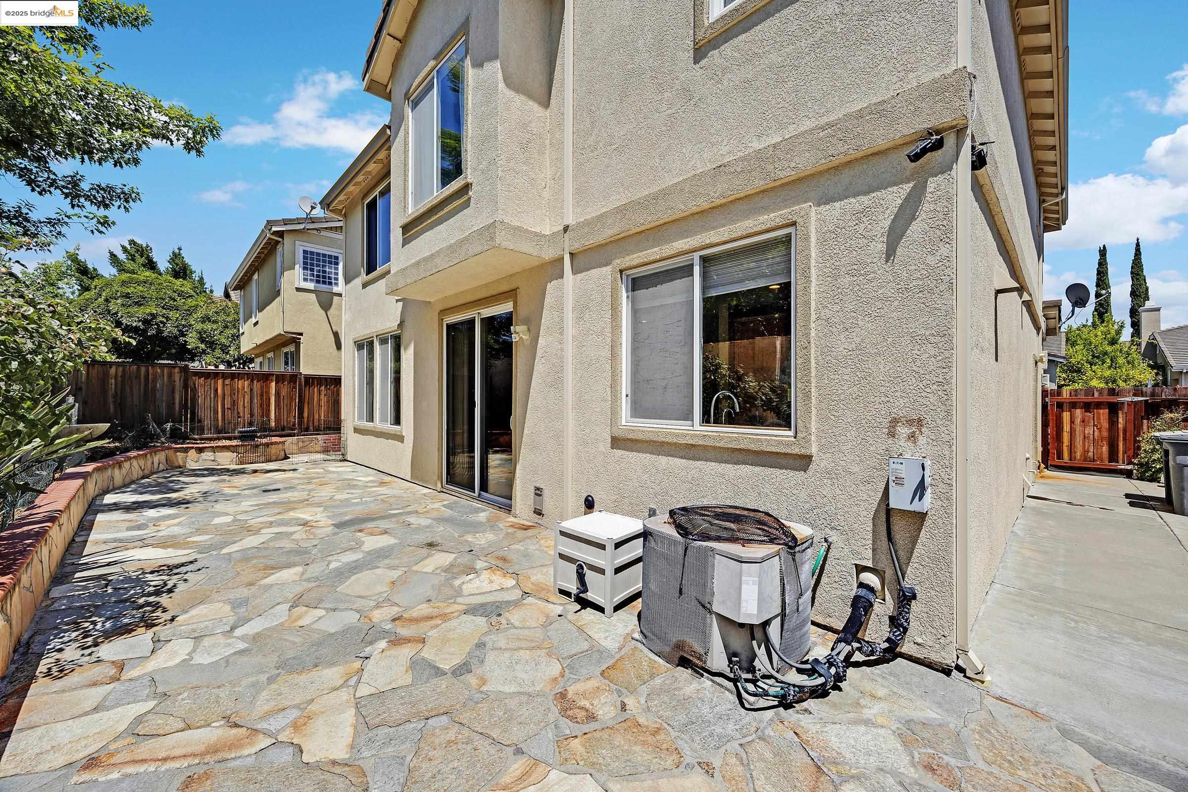 Detail Gallery Image 40 of 56 For 5736 Idlewood Street, Dublin,  CA 94568 - 3 Beds | 2/1 Baths