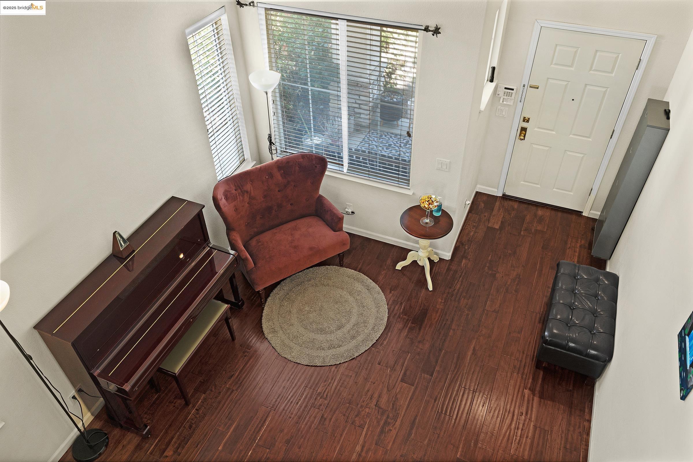 Detail Gallery Image 9 of 56 For 5736 Idlewood Street, Dublin,  CA 94568 - 3 Beds | 2/1 Baths