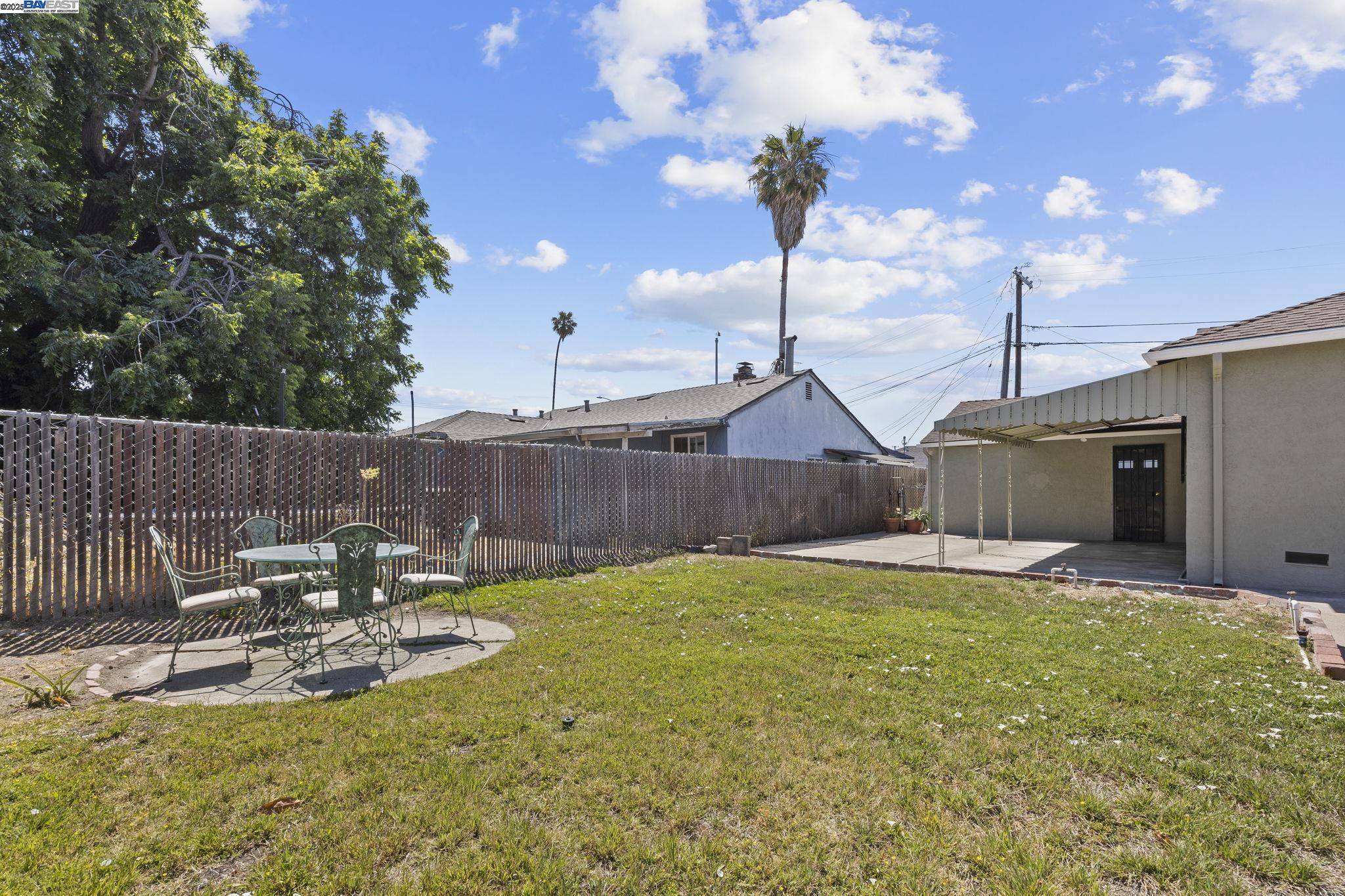 Detail Gallery Image 24 of 31 For 595 Beatrice St, San Leandro,  CA 94579 - 2 Beds | 1 Baths