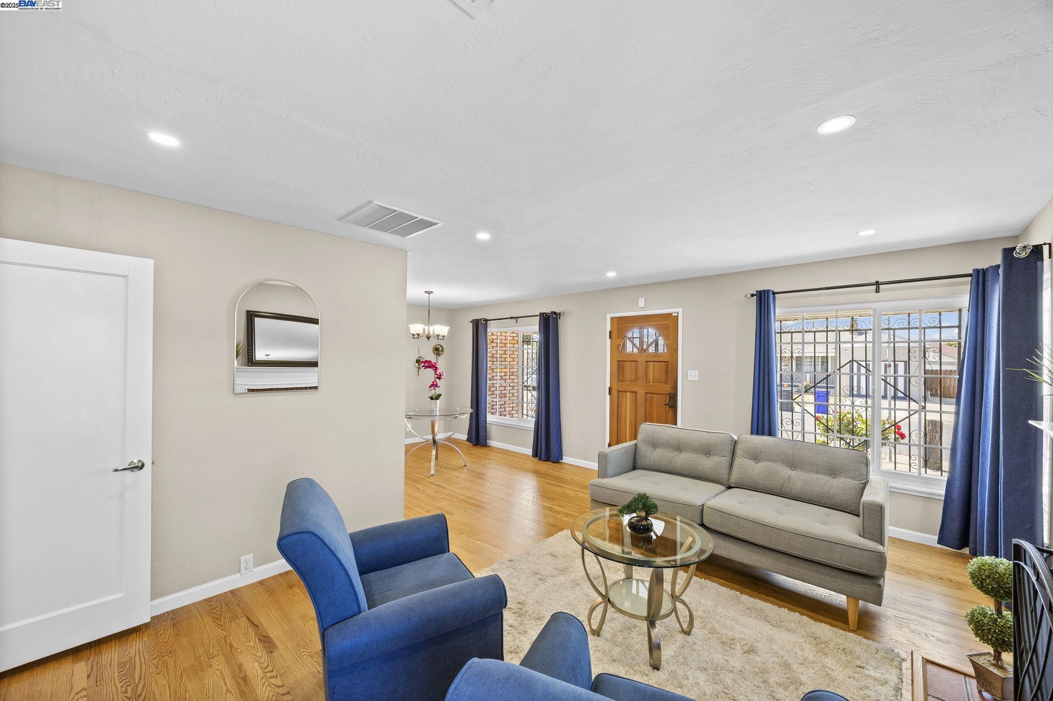 Detail Gallery Image 7 of 31 For 595 Beatrice St, San Leandro,  CA 94579 - 2 Beds | 1 Baths