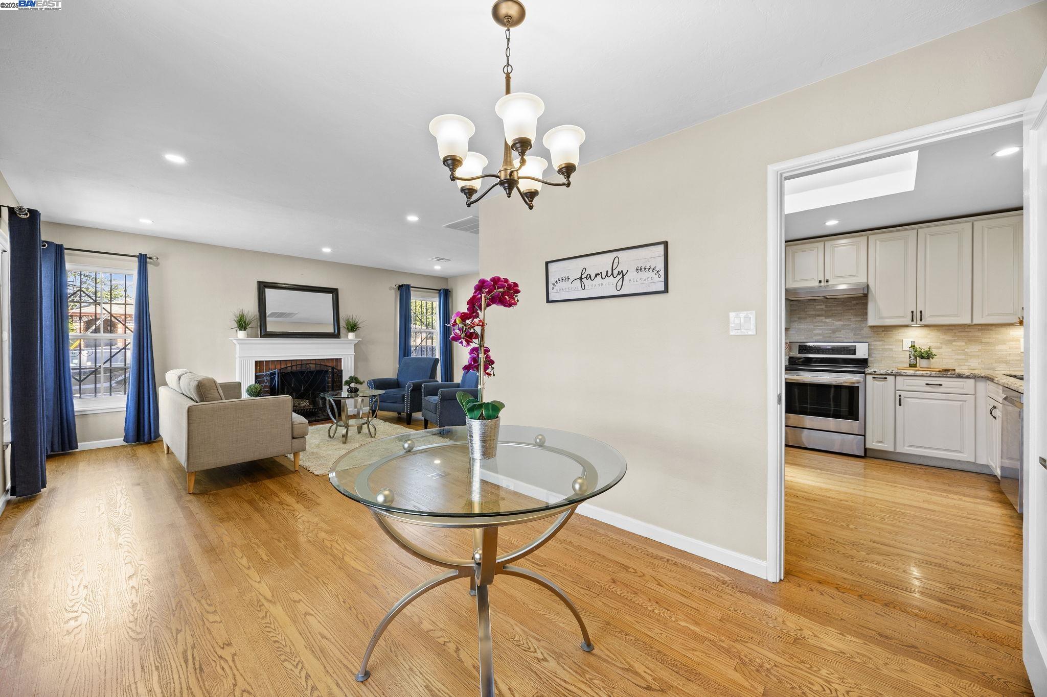 Detail Gallery Image 10 of 31 For 595 Beatrice St, San Leandro,  CA 94579 - 2 Beds | 1 Baths