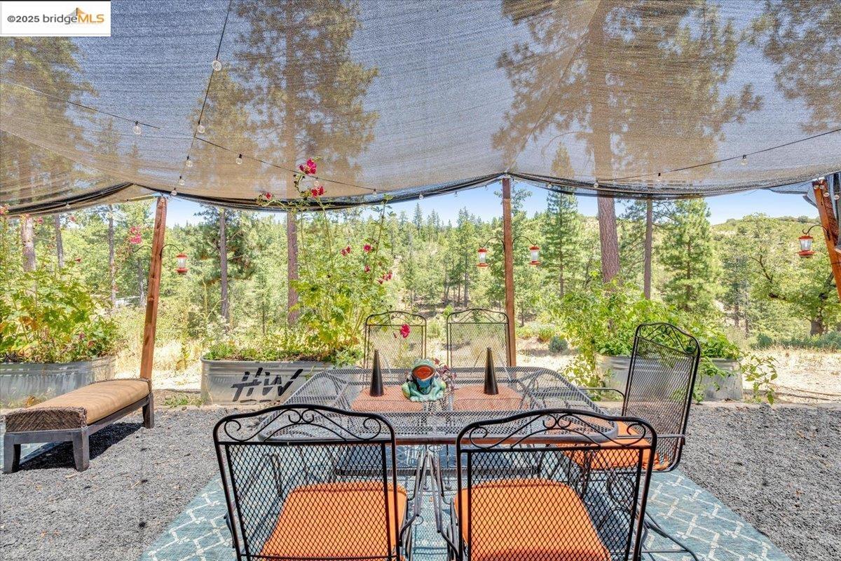 Detail Gallery Image 29 of 47 For 9935 Jackass Creek Rd, Groveland,  CA 95321 - 1 Beds | 2 Baths