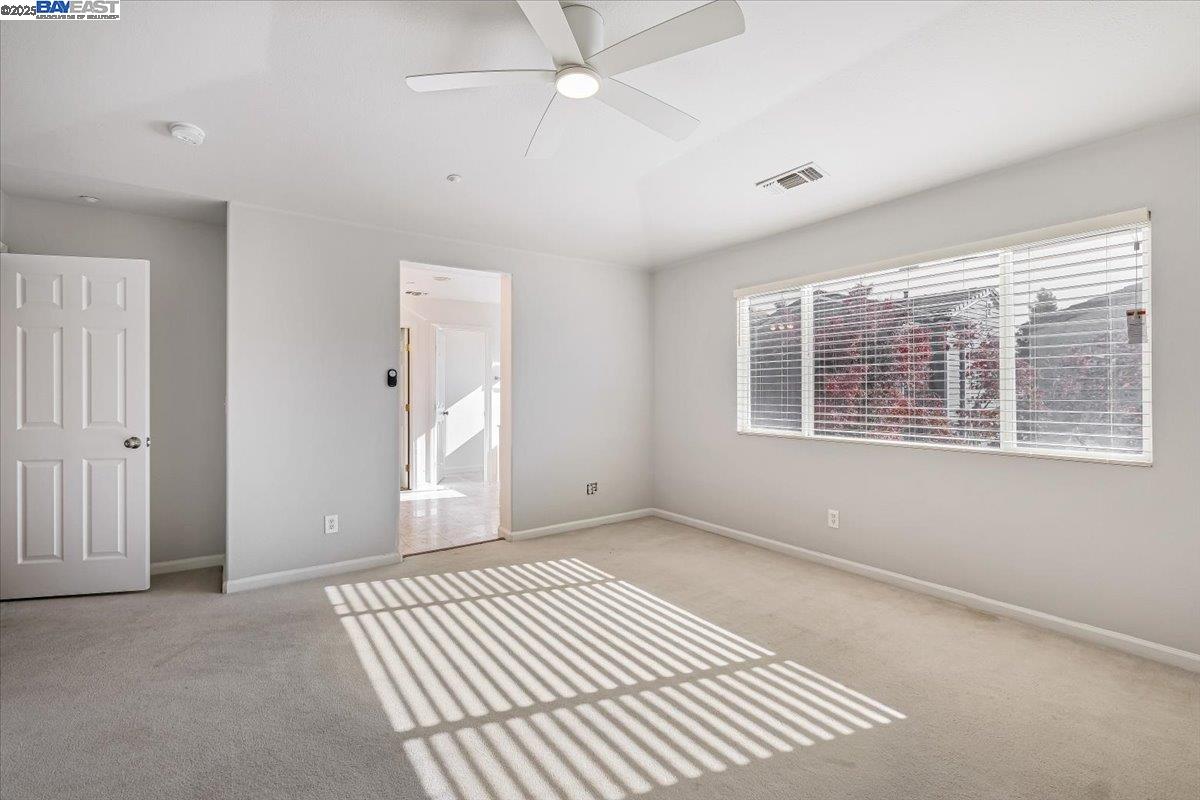 Detail Gallery Image 17 of 33 For 9 Kevin Lane, American Canyon,  CA 94503 - 4 Beds | 2/1 Baths