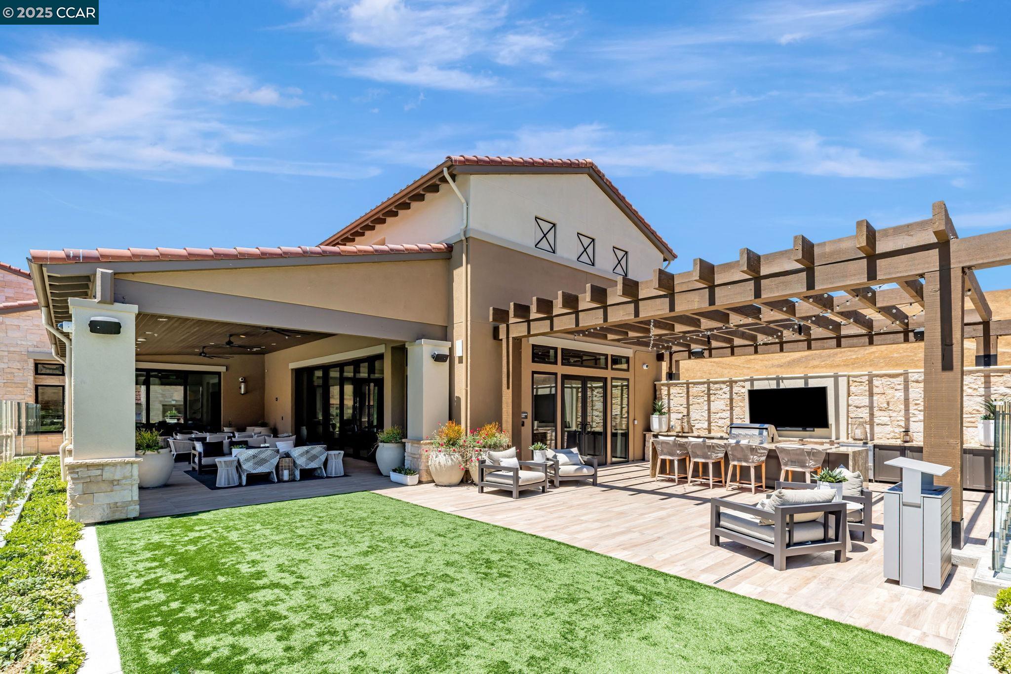Detail Gallery Image 44 of 51 For 2631 Mount Dana Ct, Dublin,  CA 94568 - 4 Beds | 3/1 Baths