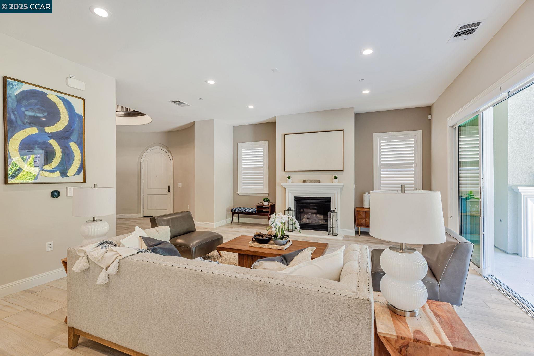 Detail Gallery Image 7 of 51 For 2631 Mount Dana Ct, Dublin,  CA 94568 - 4 Beds | 3/1 Baths