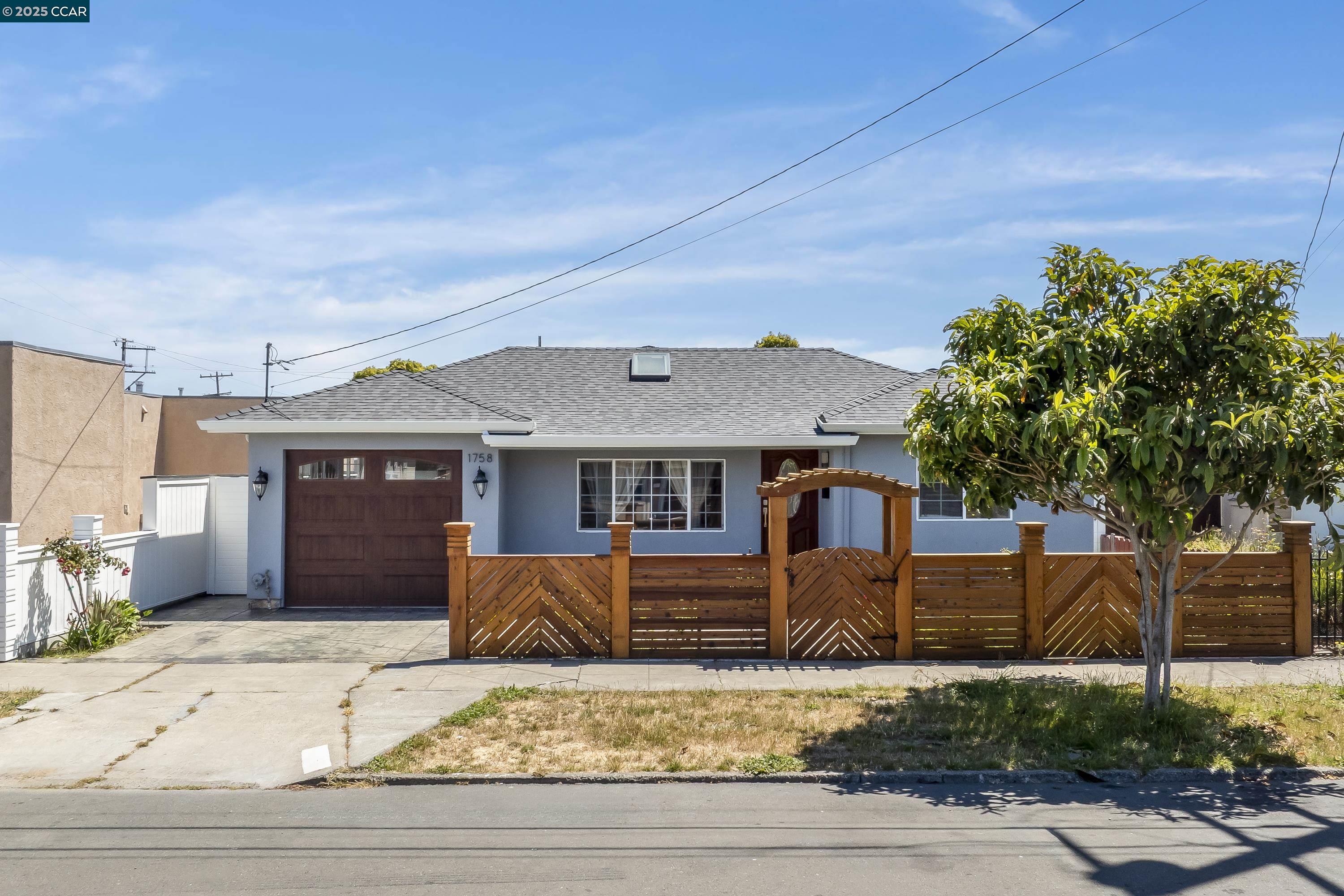 Detail Gallery Image 1 of 1 For 1758 Garvin Ave, Richmond,  CA 94801 - 3 Beds | 2 Baths