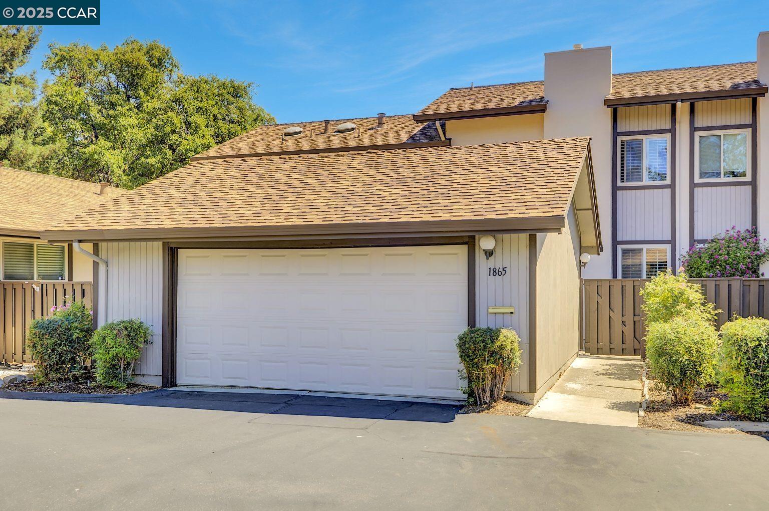More Details about MLS # 41105542 : 1865 COUNTRYWOOD COURT