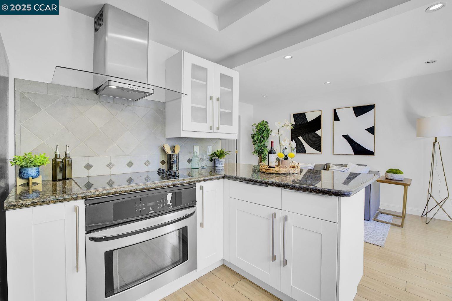 Detail Gallery Image 12 of 54 For 1865 Countrywood Court, Walnut Creek,  CA 94598 - 4 Beds | 2/1 Baths