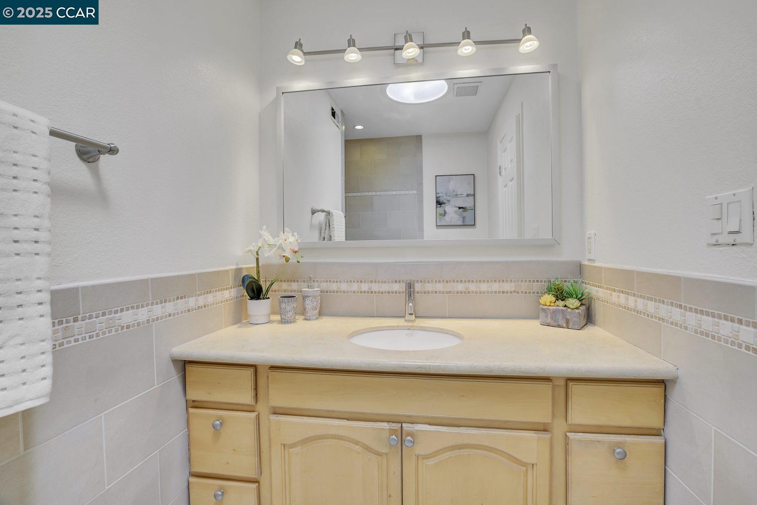 Photo #26: 41105542 Listing: Photo #26