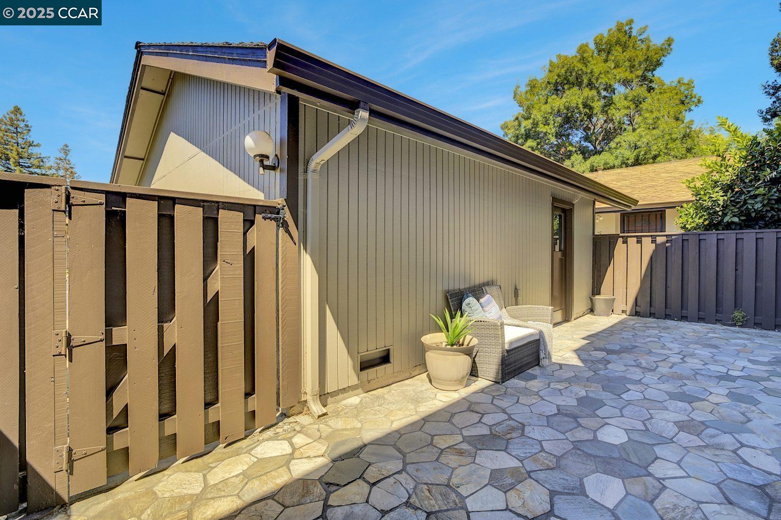 Detail Gallery Image 42 of 54 For 1865 Countrywood Court, Walnut Creek,  CA 94598 - 4 Beds | 2/1 Baths