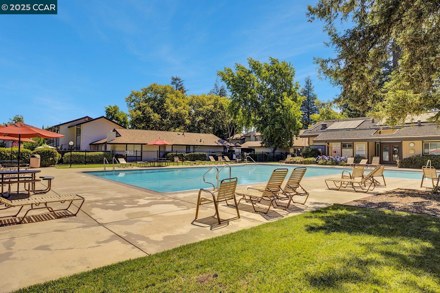 Detail Gallery Image 45 of 54 For 1865 Countrywood Court, Walnut Creek,  CA 94598 - 4 Beds | 2/1 Baths