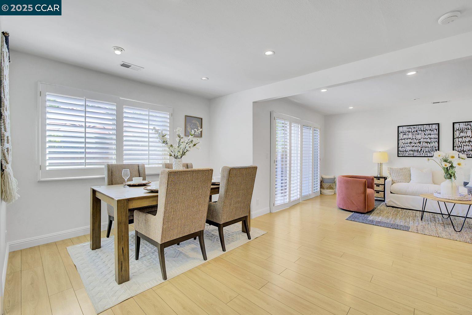 Photo #8: 41105542 Listing: Photo #8