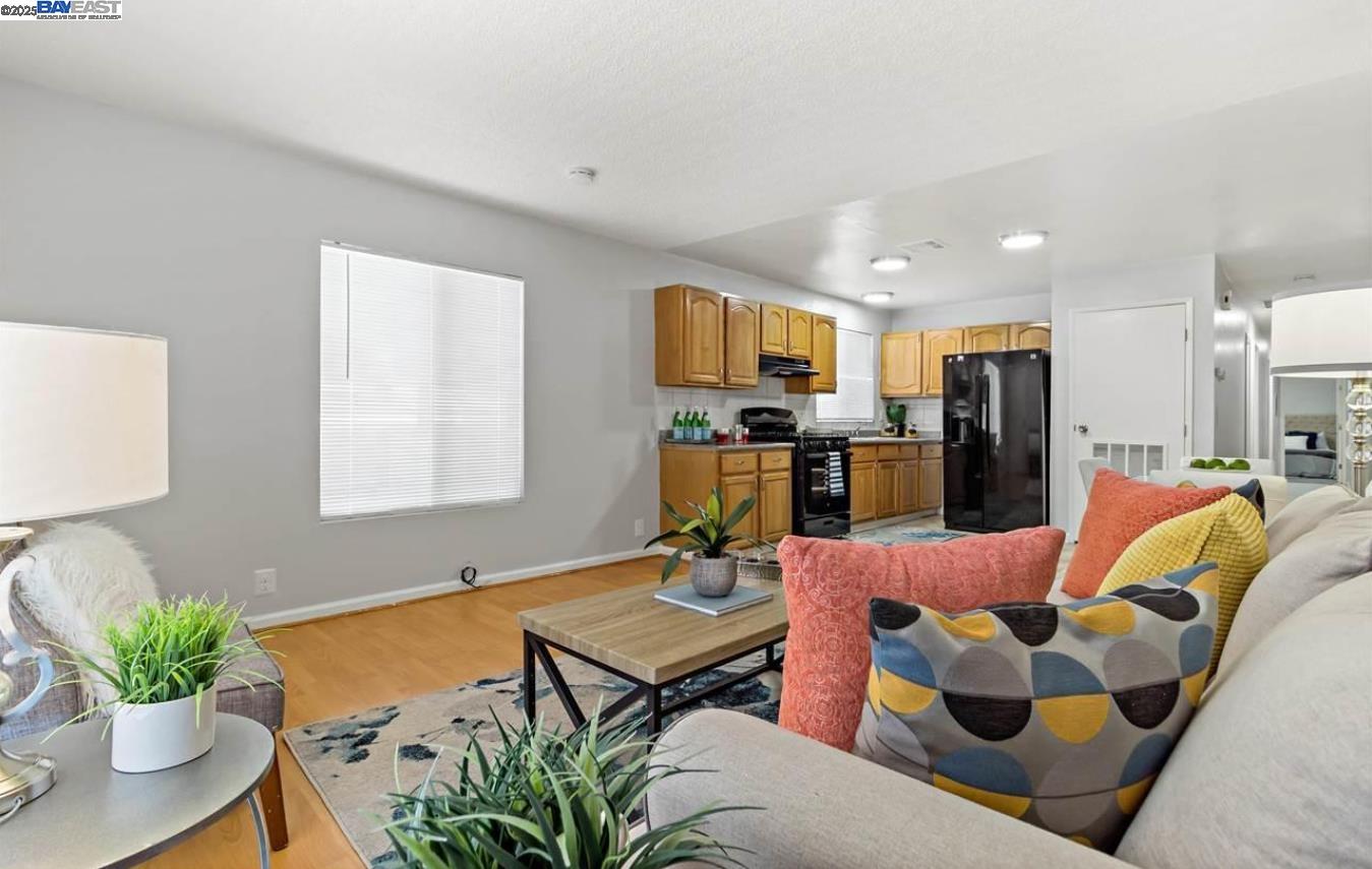 Detail Gallery Image 21 of 36 For 2373 Foothill Blvd, Oakland,  CA 94601 - – Beds | – Baths