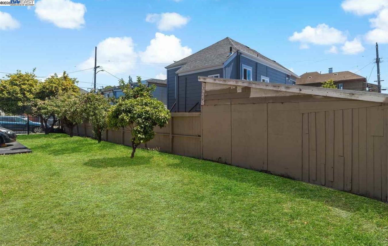 Detail Gallery Image 8 of 36 For 2373 Foothill Blvd, Oakland,  CA 94601 - – Beds | – Baths