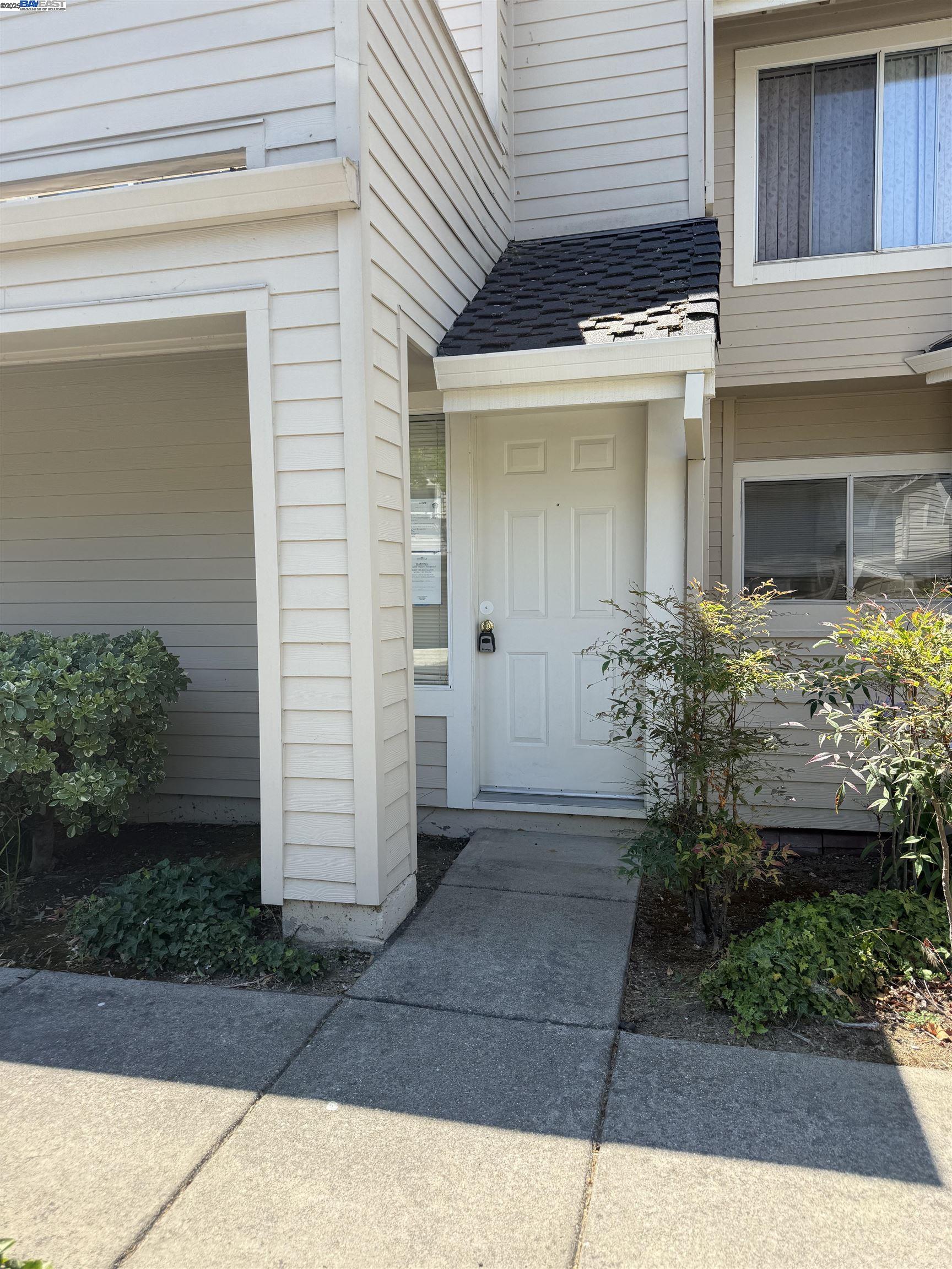MLS: 41105546 Condo For Sale