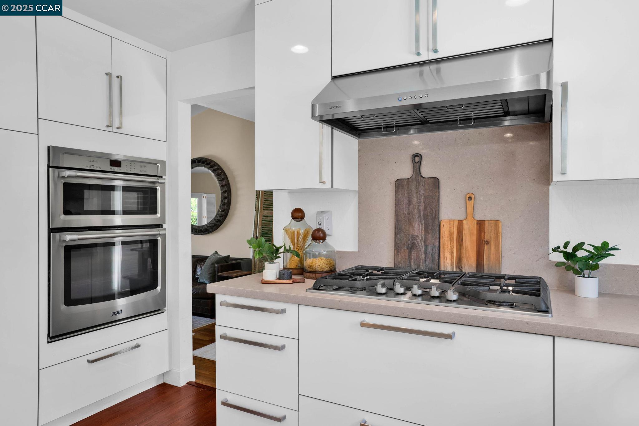 Detail Gallery Image 15 of 60 For 33 El Molino Dr, Clayton,  CA 94517 - 4 Beds | 3 Baths