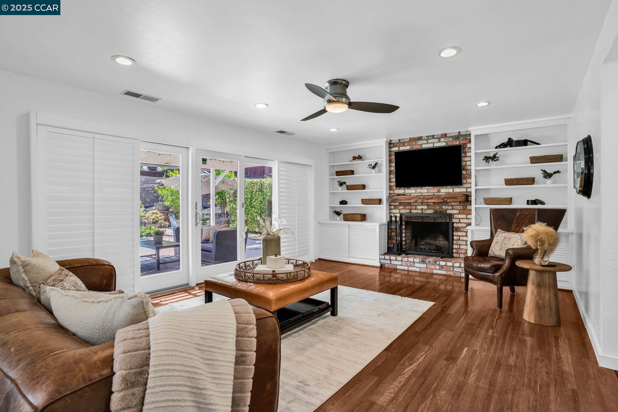 Detail Gallery Image 21 of 60 For 33 El Molino Dr, Clayton,  CA 94517 - 4 Beds | 3 Baths