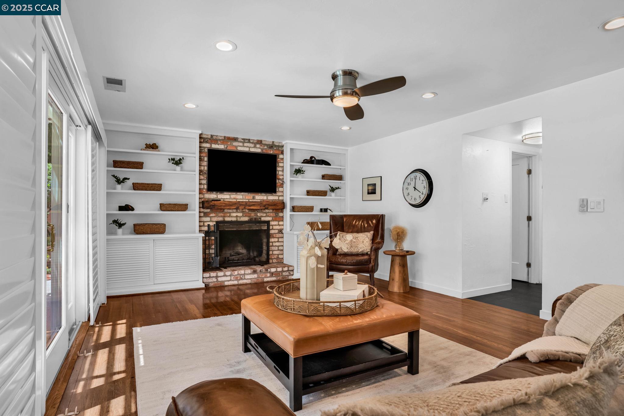 Detail Gallery Image 22 of 60 For 33 El Molino Dr, Clayton,  CA 94517 - 4 Beds | 3 Baths