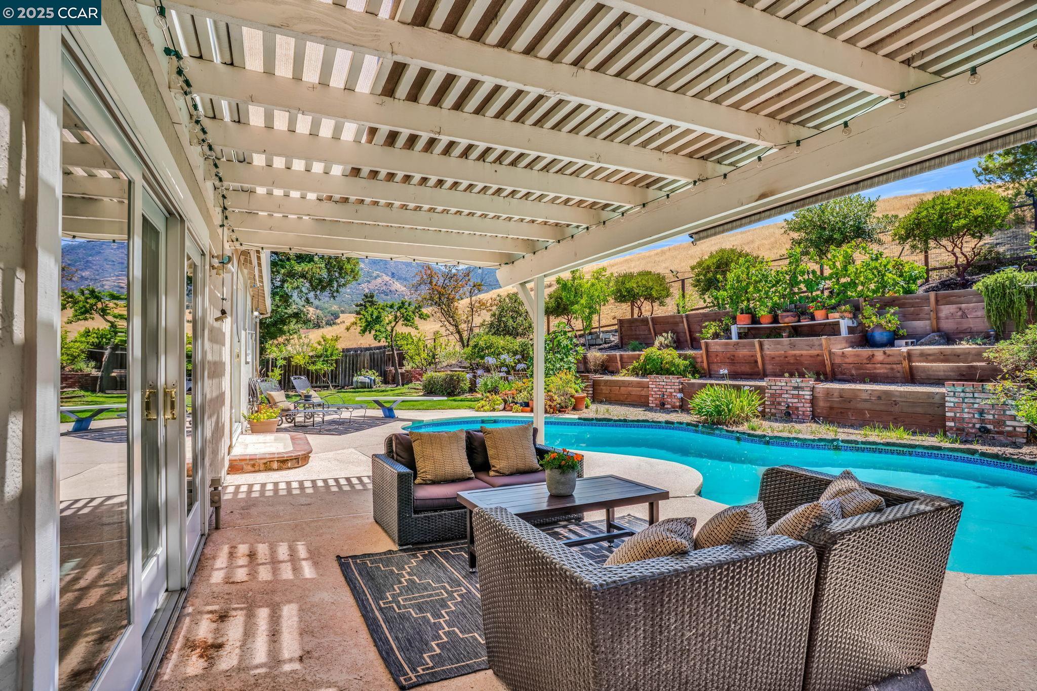 Detail Gallery Image 41 of 60 For 33 El Molino Dr, Clayton,  CA 94517 - 4 Beds | 3 Baths