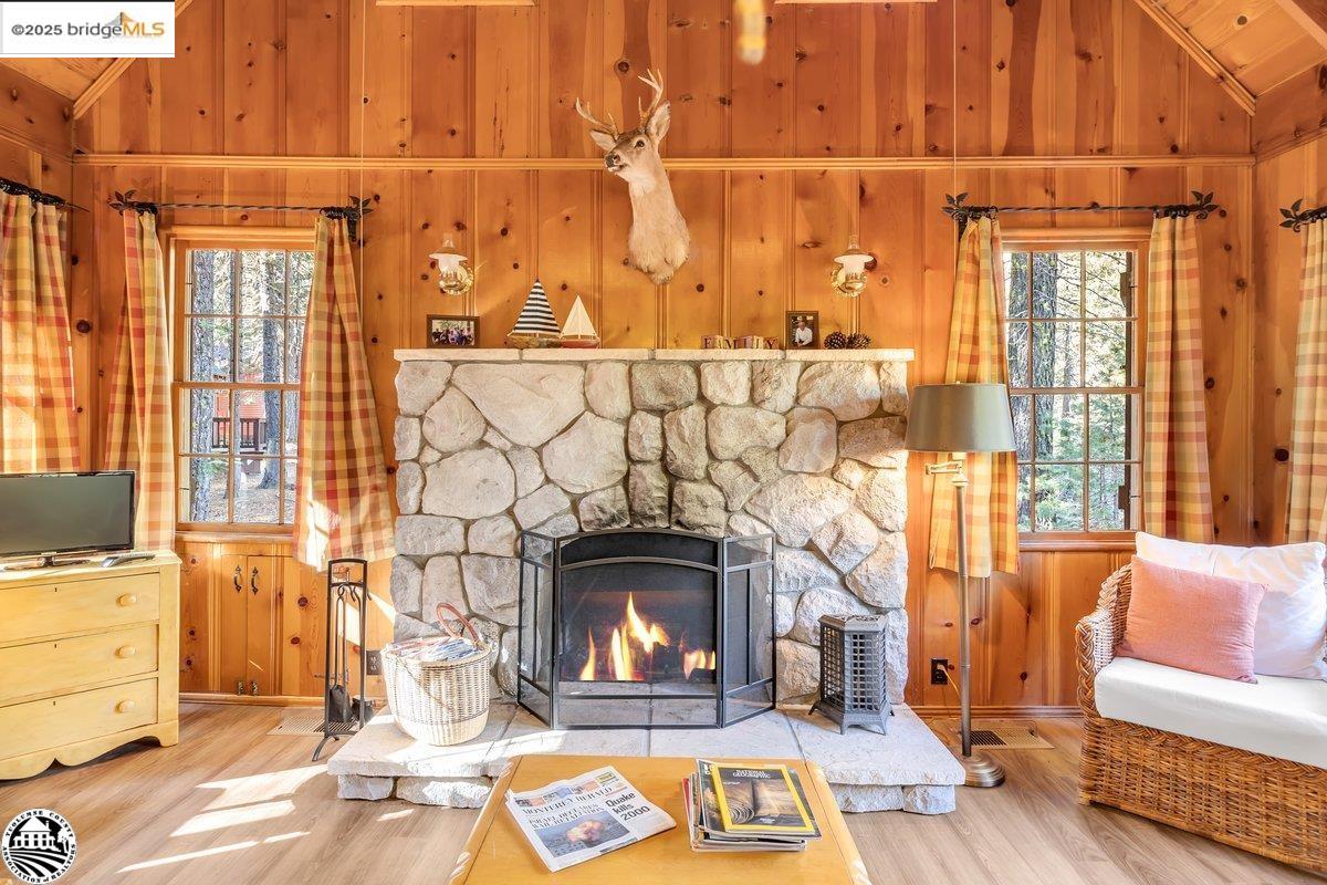 Detail Gallery Image 12 of 45 For 264 Sugarpine, Pinecrest,  CA 95364 - 2 Beds | 1 Baths