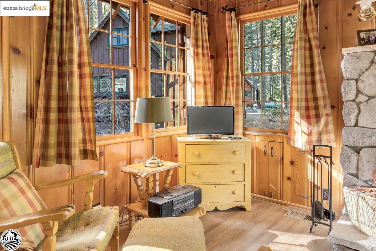 Detail Gallery Image 19 of 45 For 264 Sugarpine, Pinecrest,  CA 95364 - 2 Beds | 1 Baths
