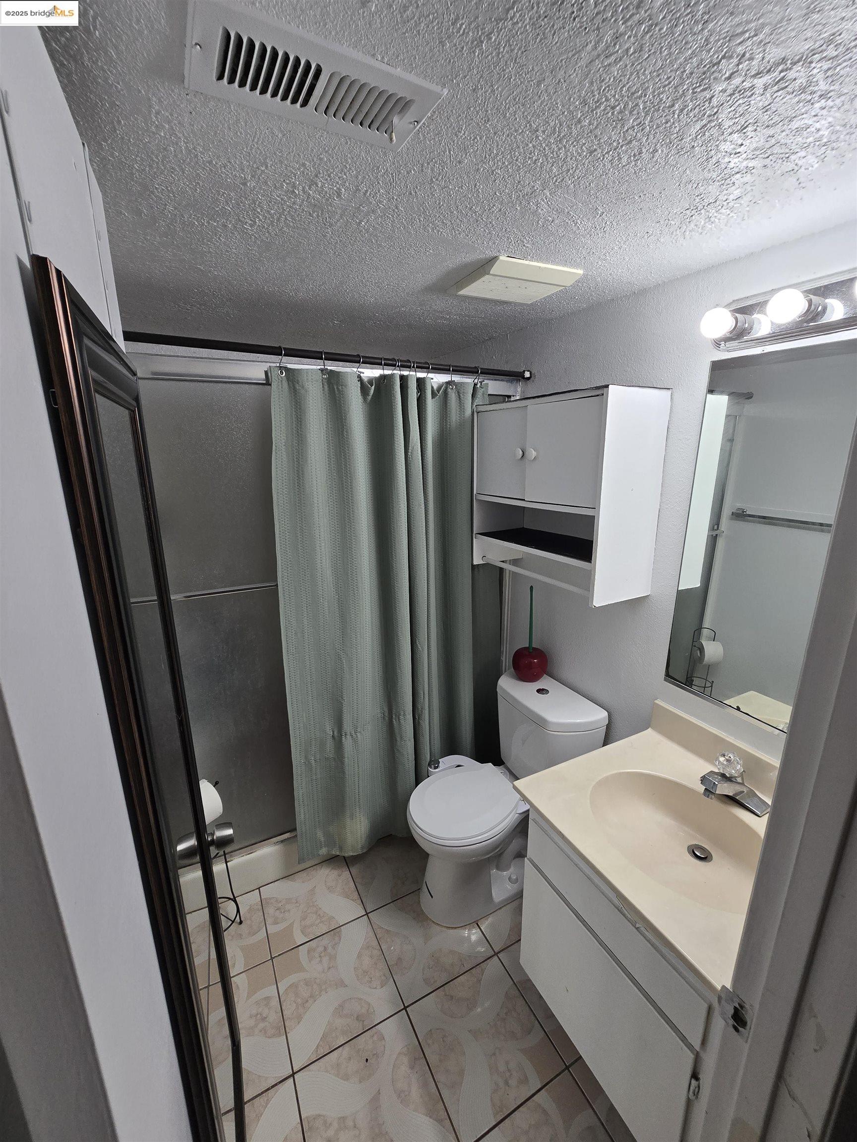 Detail Gallery Image 13 of 20 For 355 Parkview Ter #I-1,  Vallejo,  CA 94589 - 2 Beds | 1/1 Baths