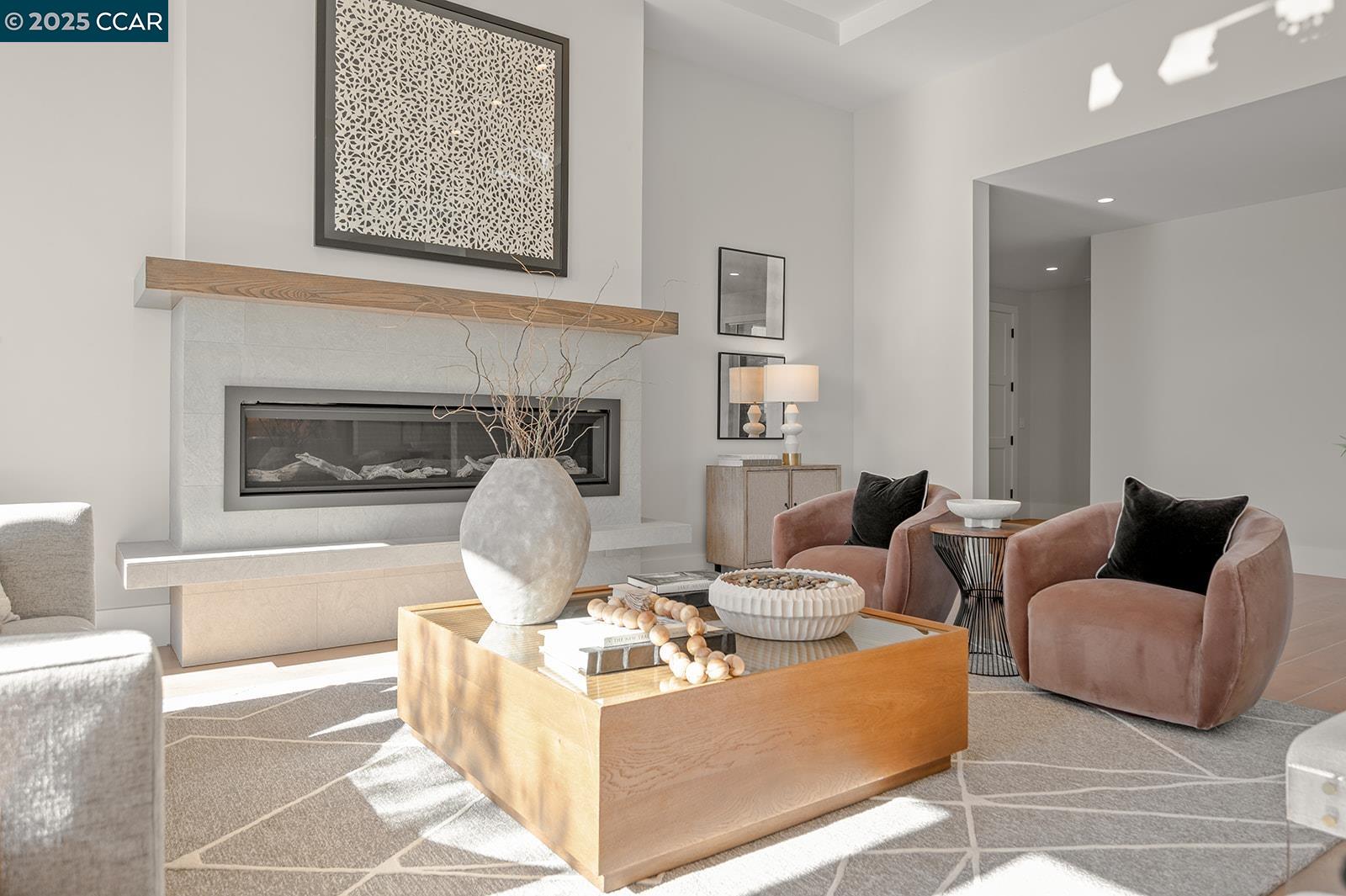Detail Gallery Image 14 of 52 For 11 Lucas Ranch Ct, Lafayette,  CA 94549 - 5 Beds | 4/2 Baths