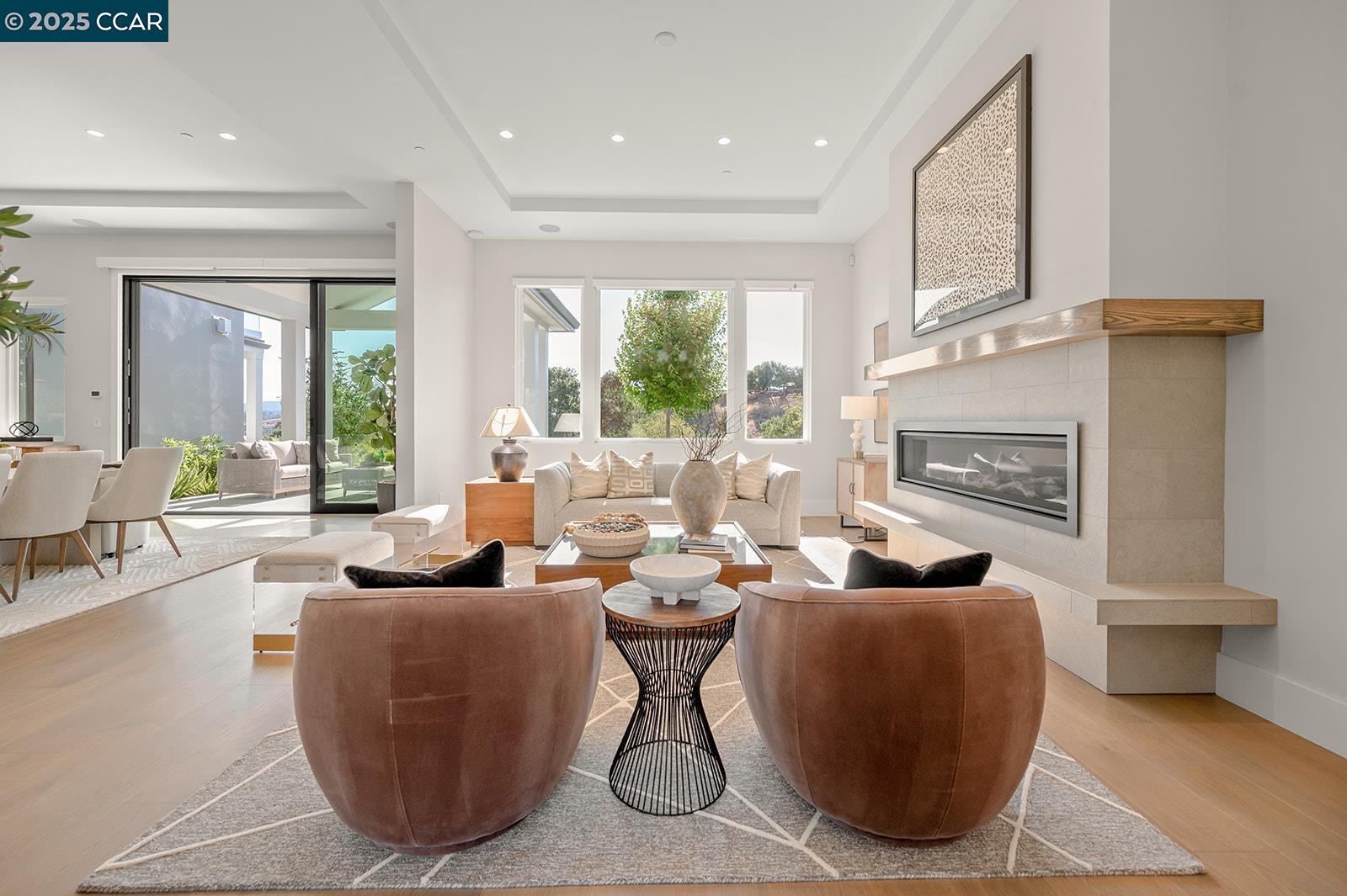 Detail Gallery Image 15 of 52 For 11 Lucas Ranch Ct, Lafayette,  CA 94549 - 5 Beds | 4/2 Baths