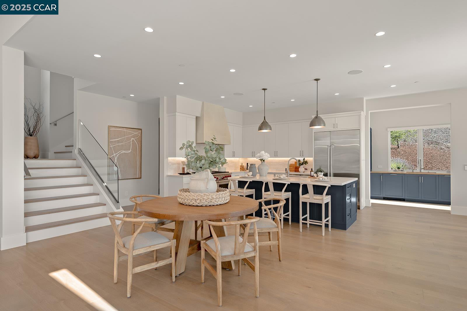 Detail Gallery Image 17 of 52 For 11 Lucas Ranch Ct, Lafayette,  CA 94549 - 5 Beds | 4/2 Baths