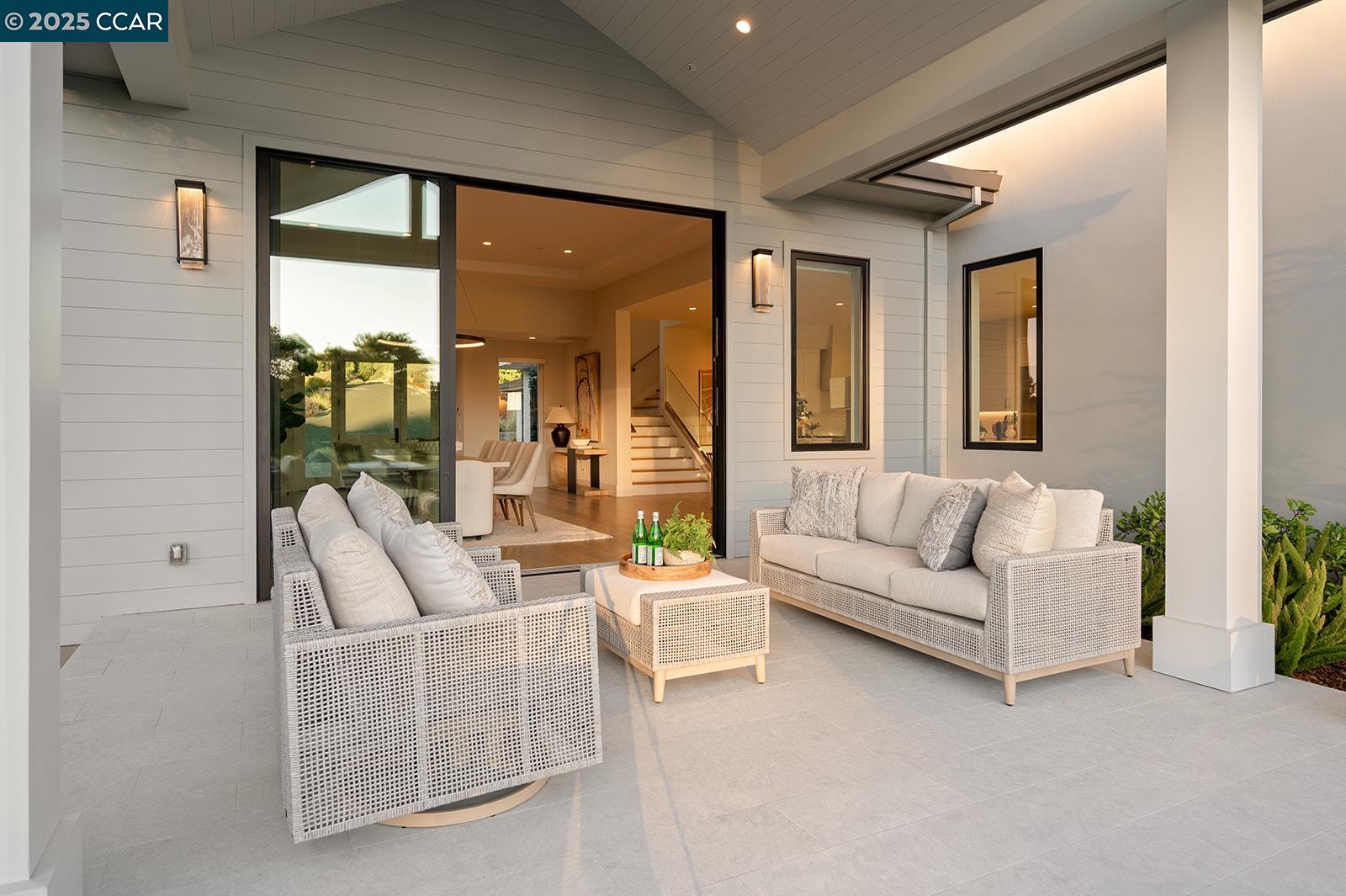 Detail Gallery Image 47 of 52 For 11 Lucas Ranch Ct, Lafayette,  CA 94549 - 5 Beds | 4/2 Baths