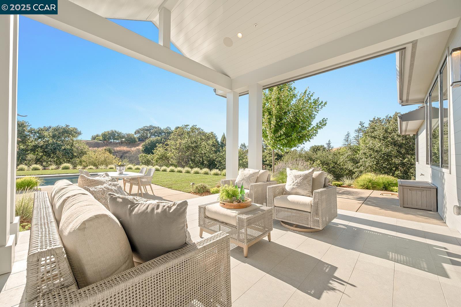 Detail Gallery Image 48 of 52 For 11 Lucas Ranch Ct, Lafayette,  CA 94549 - 5 Beds | 4/2 Baths