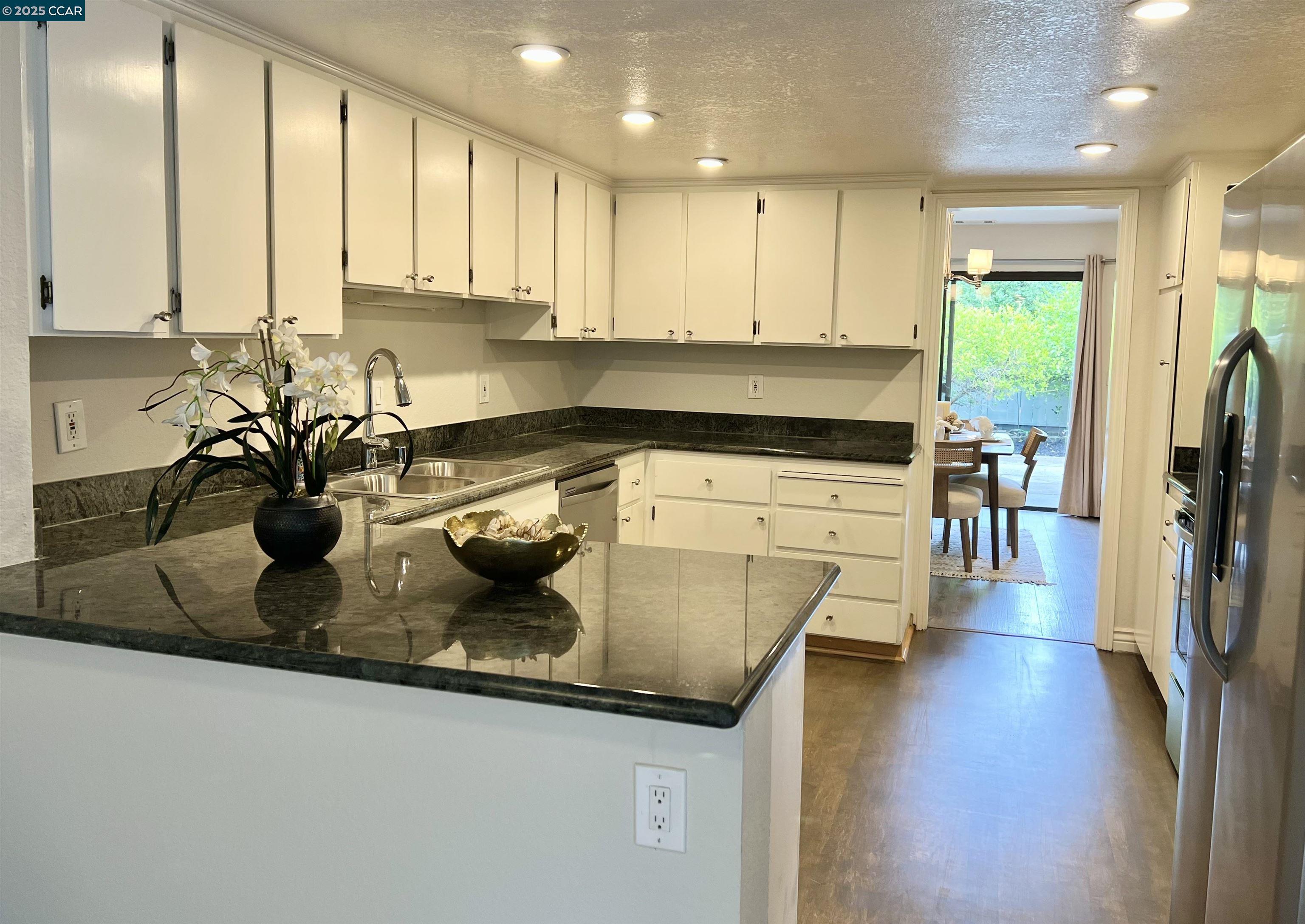 Photo #13: 41105565 Listing: Photo #13