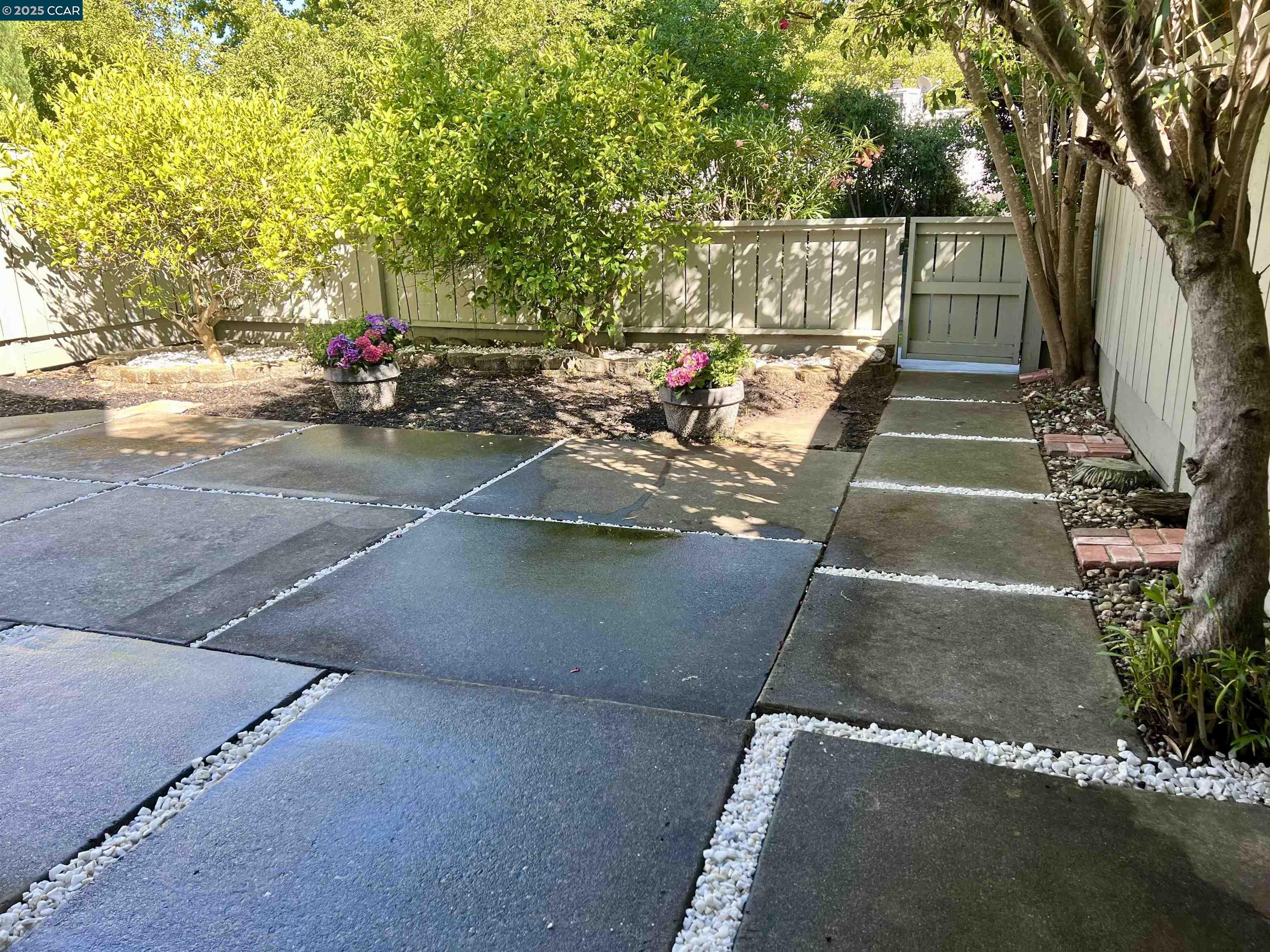 Detail Gallery Image 21 of 32 For 5239 Riverdale Ct., Pleasanton,  CA 94588 - 3 Beds | 2/1 Baths